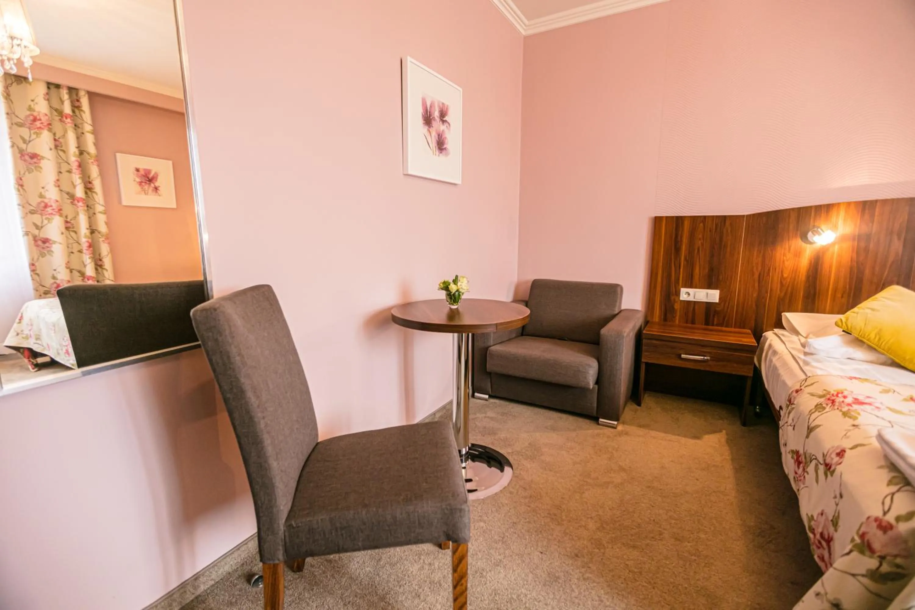 Photo of the whole room, Bed in Hotel Onyx