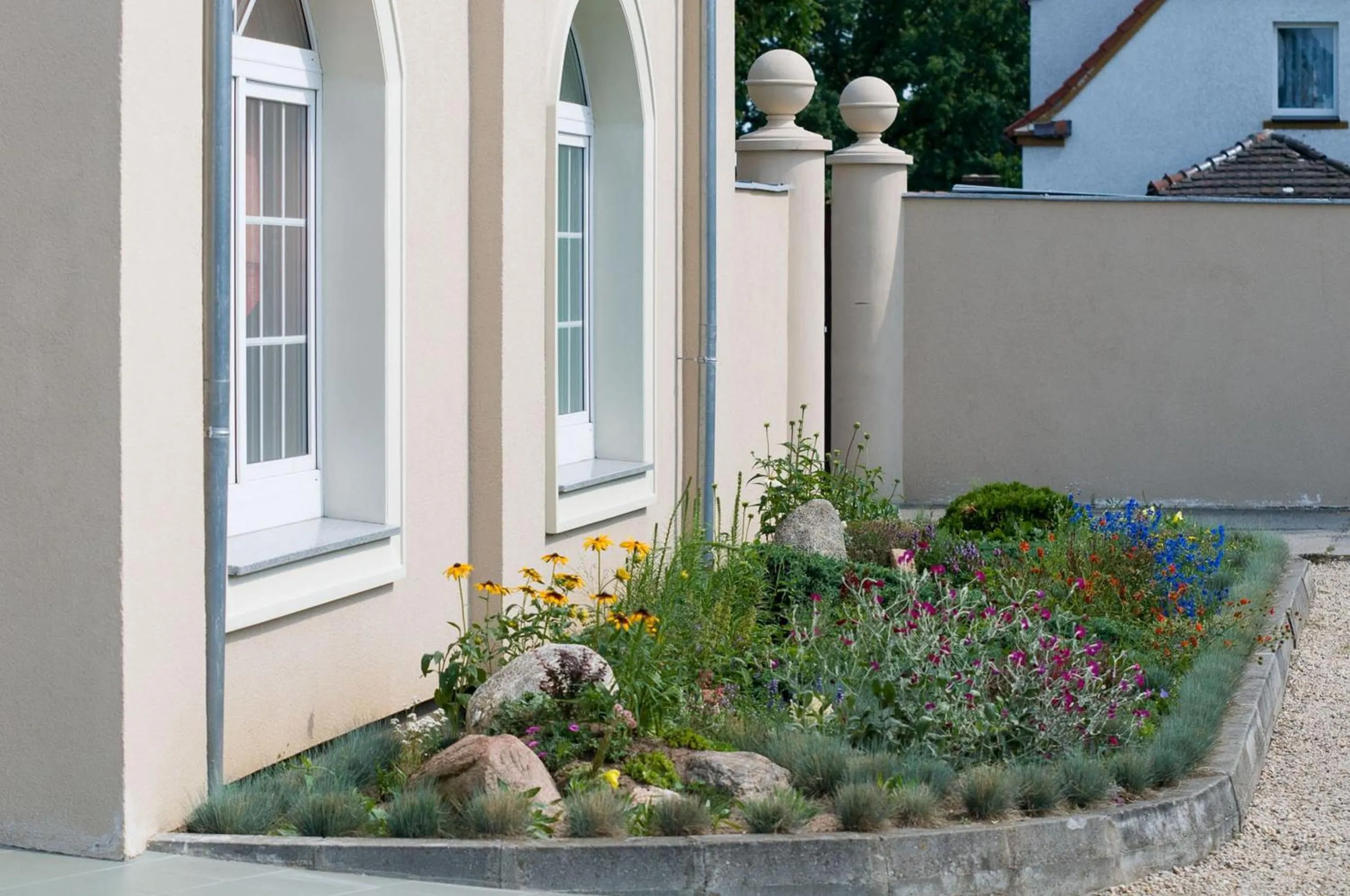 Property building in Hotel Onyx