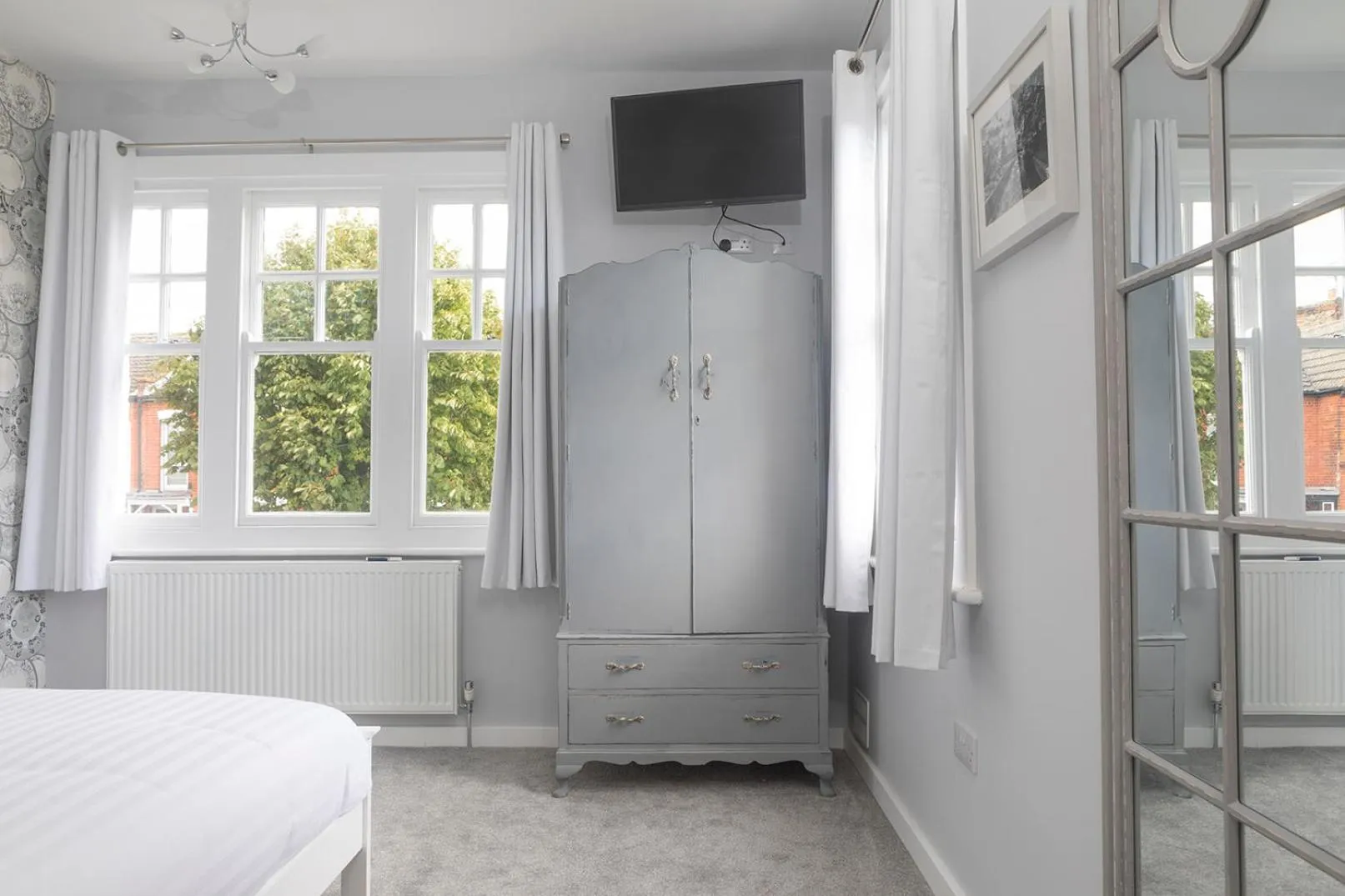 Bed in The Sleep-Inn Hare B&B