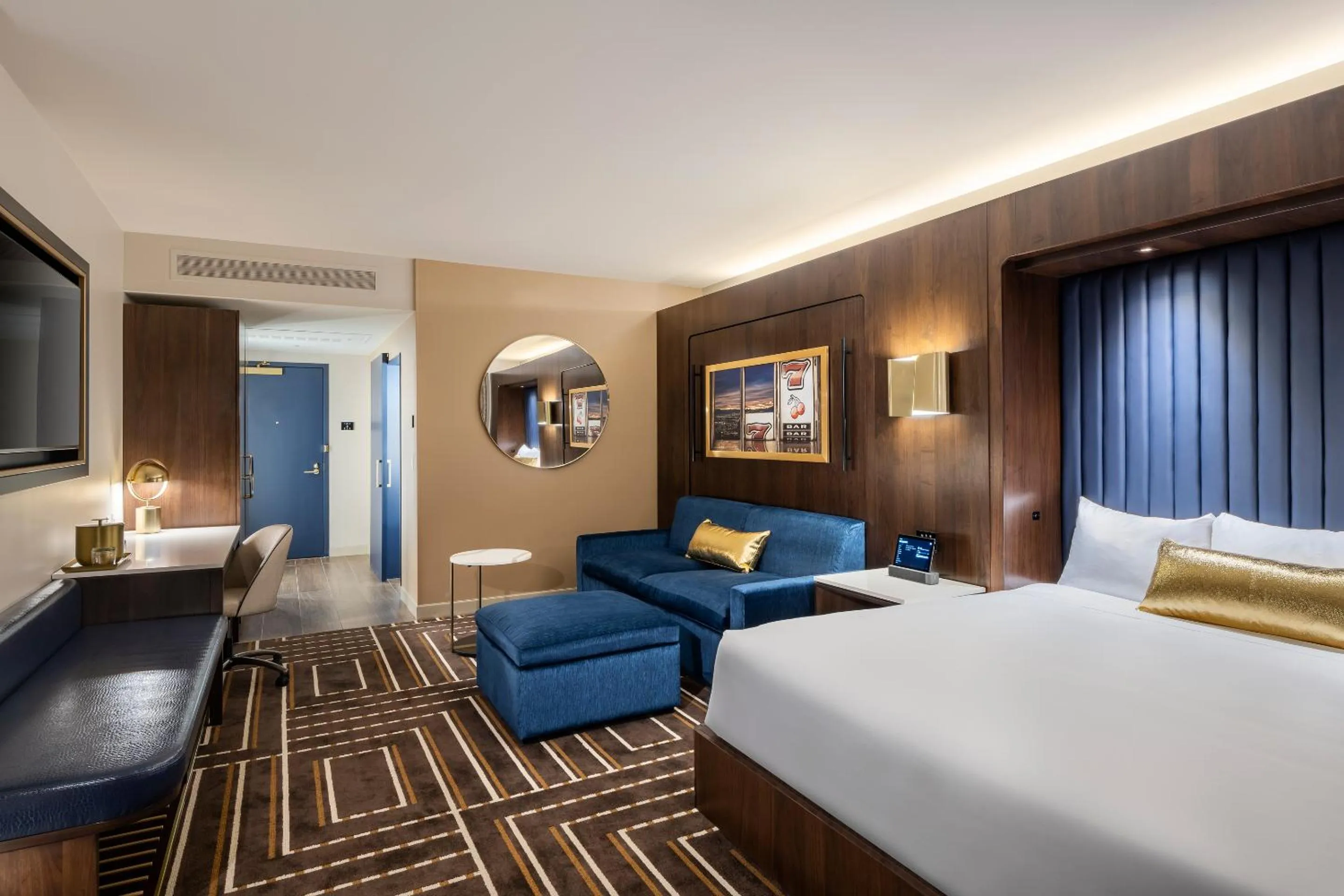 Bedroom, Bed in Circa Resort & Casino - Adults Only