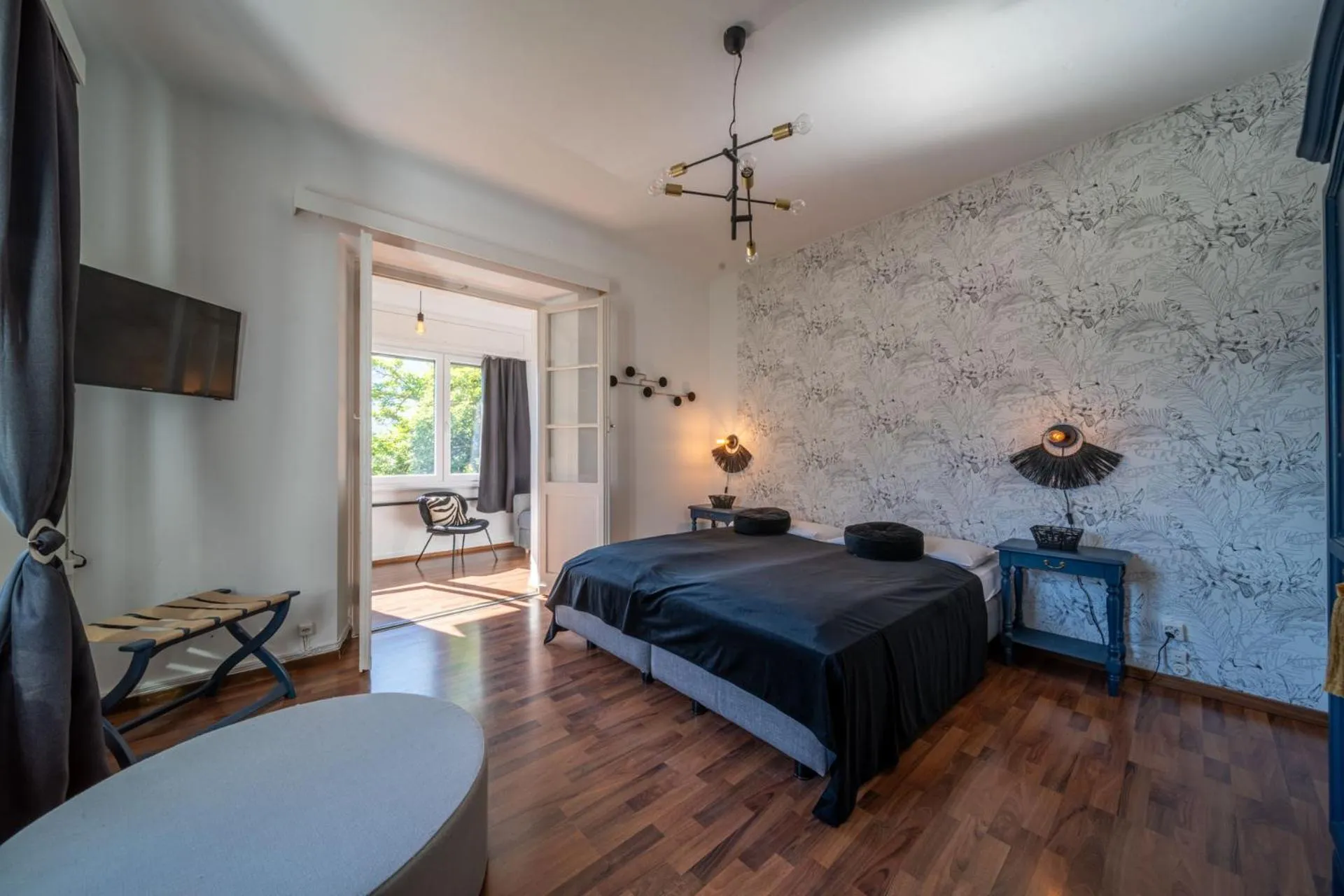 Photo of the whole room, Bed in Easy Stay by Hotel La Perla