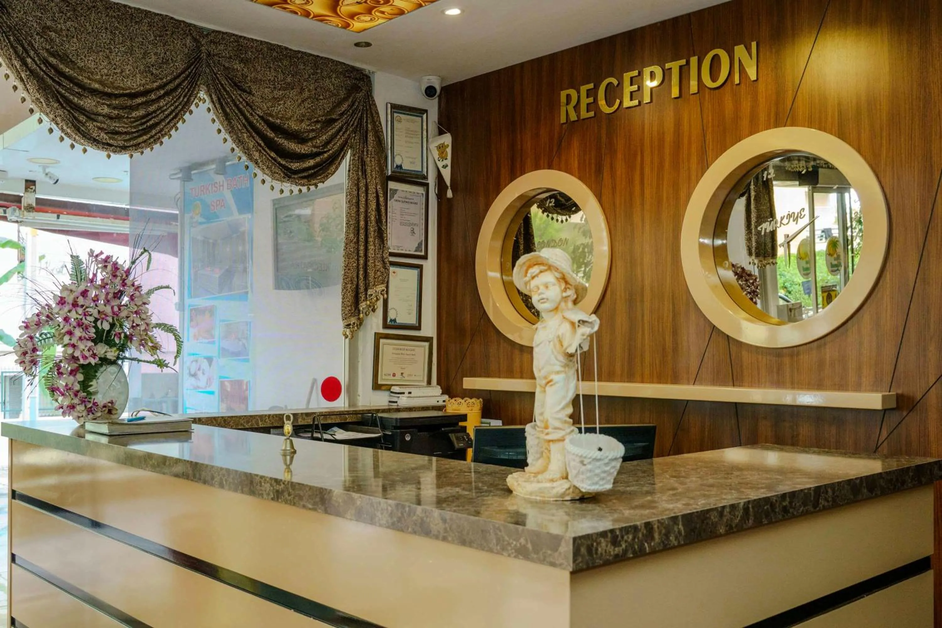 Lobby or reception in Kleopatra blue hawai hotel