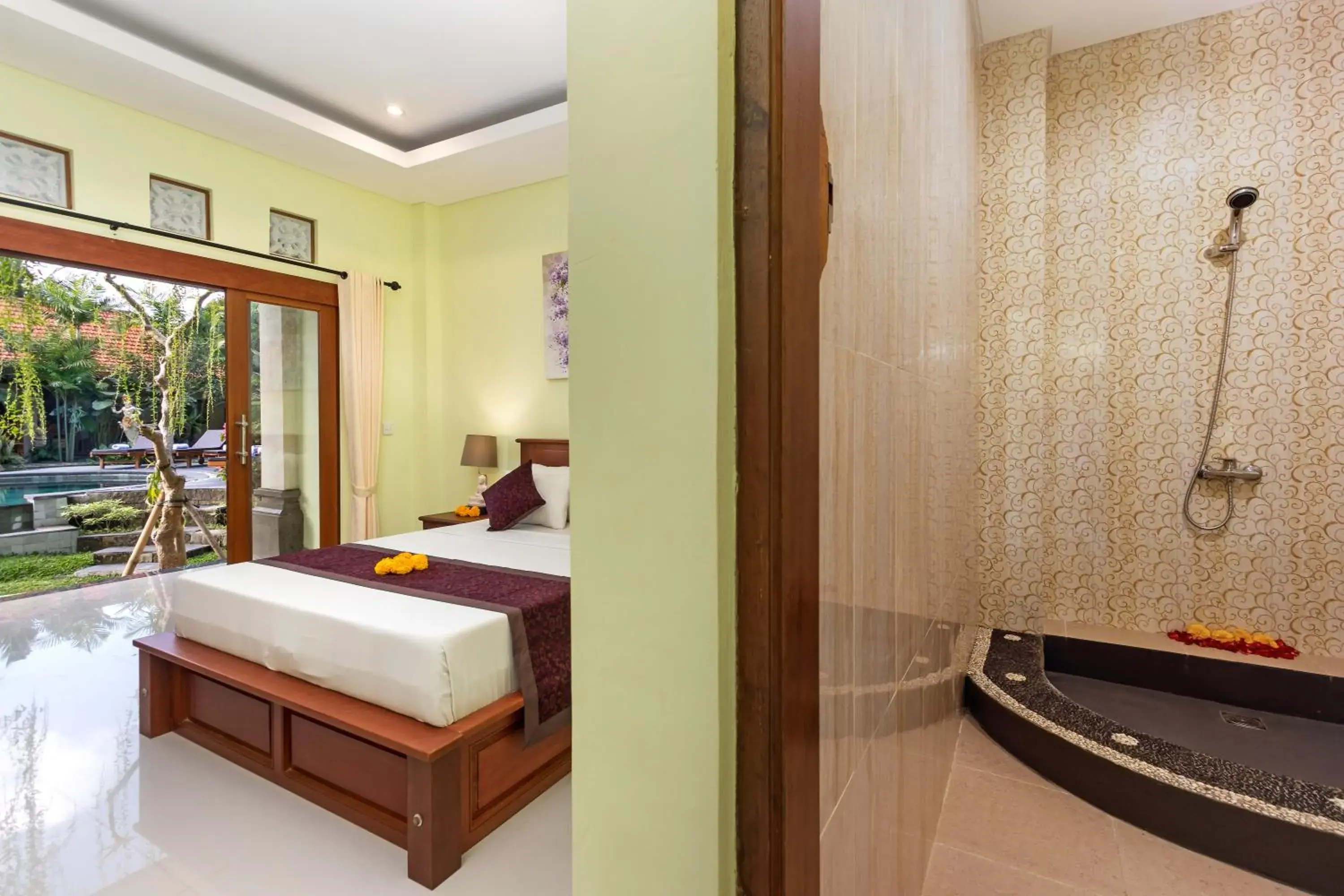 Bed in Hidden Padma Retreat Bed in Hidden Padma Retreat