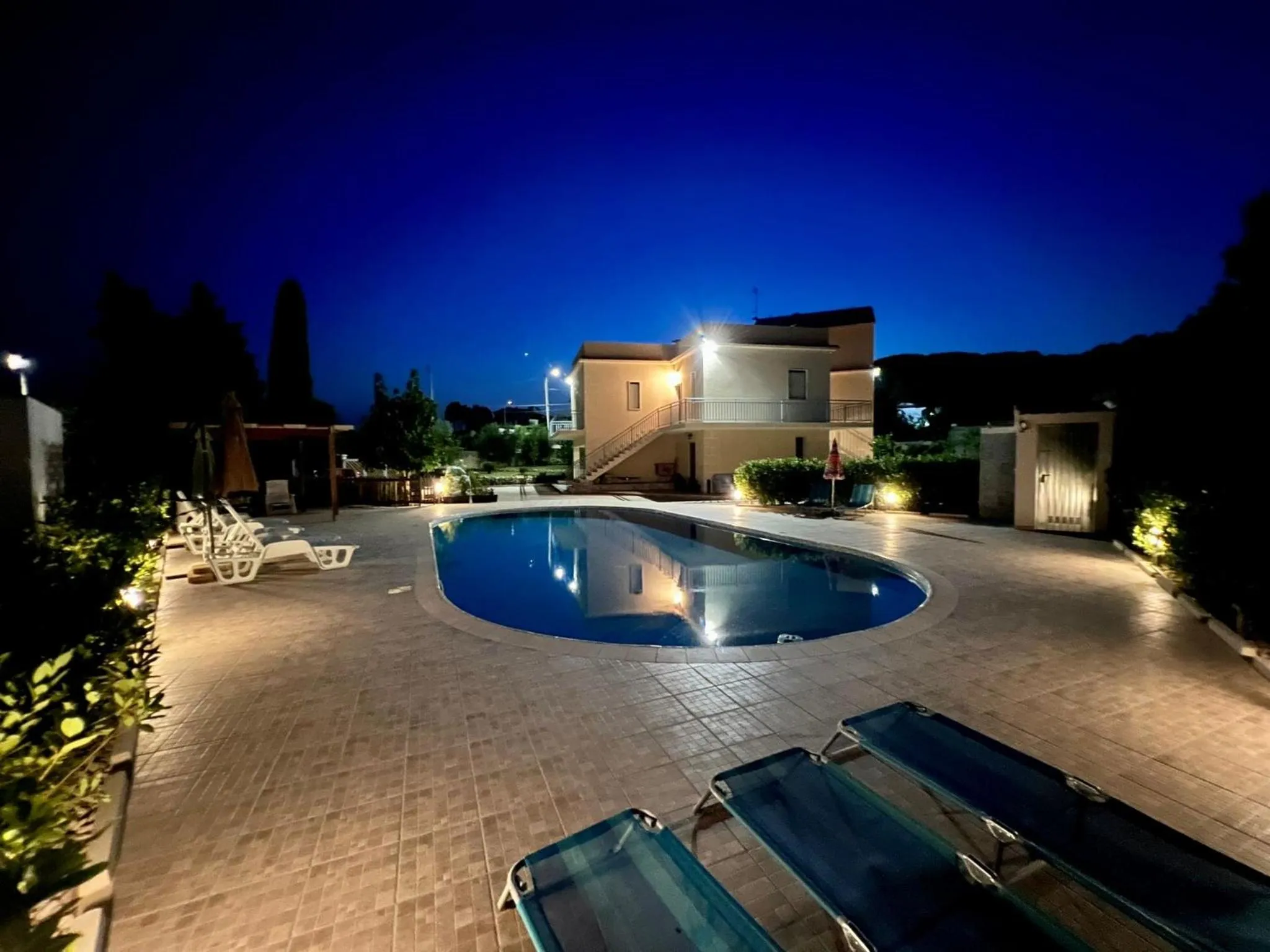 Night in Cristian Rooms