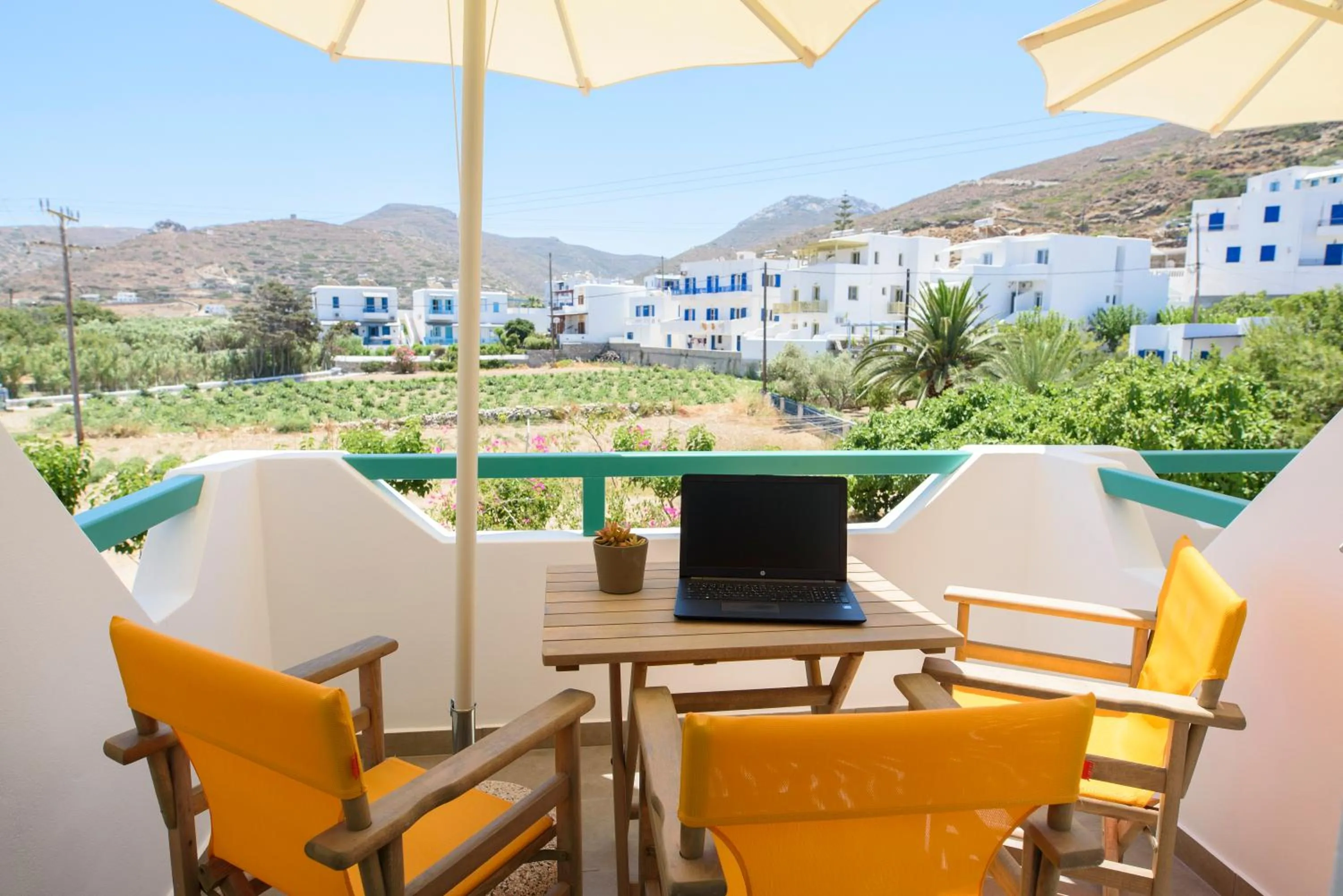 Balcony/Terrace in Porto Katapola Pension