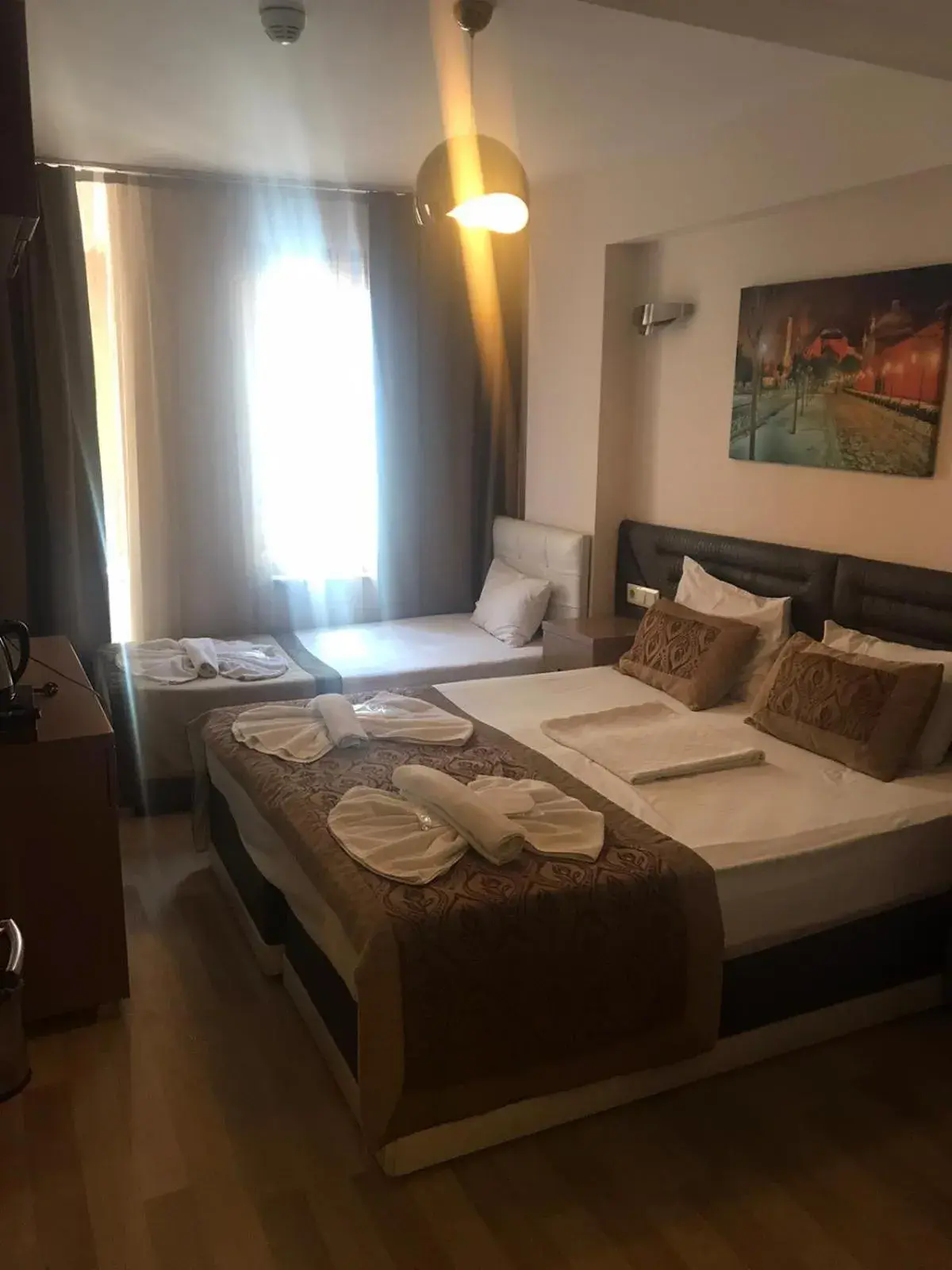 Photo of the whole room, Bed in Sultanahmet Milan Hotel&SPA Photo of the whole room, Bed in Sultanahmet Milan Hotel&SPA