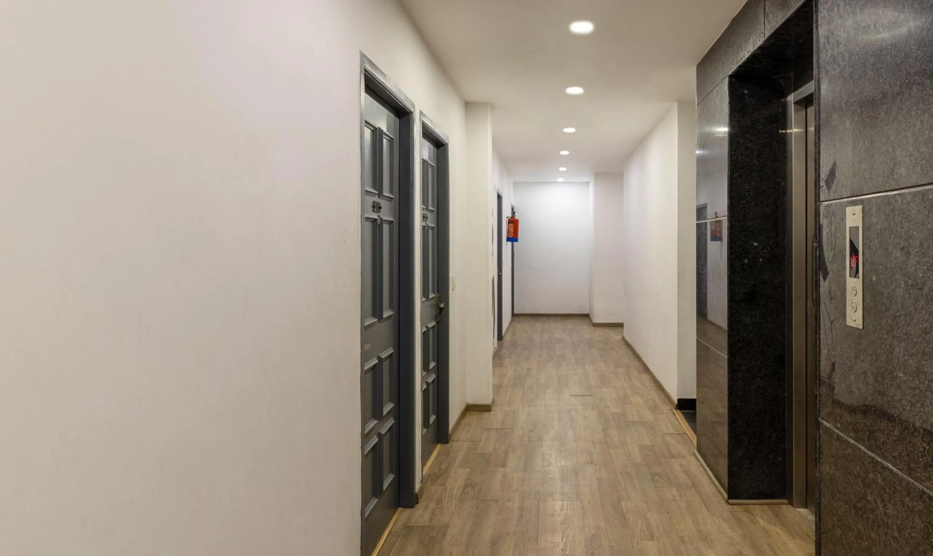 Treebo Treetops Inn - Anna Nagar