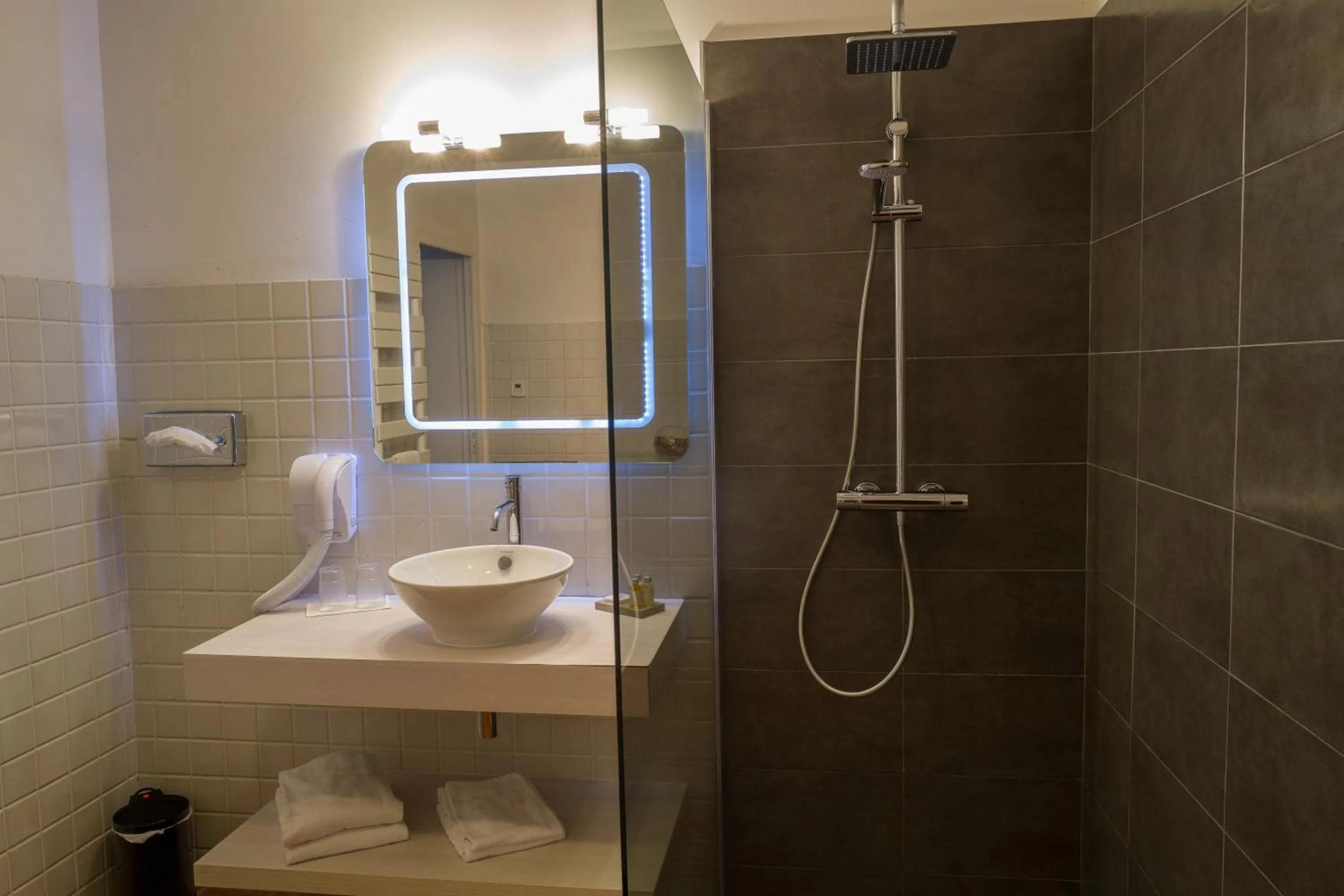 Bathroom in Hotel La Maison des Peyrat