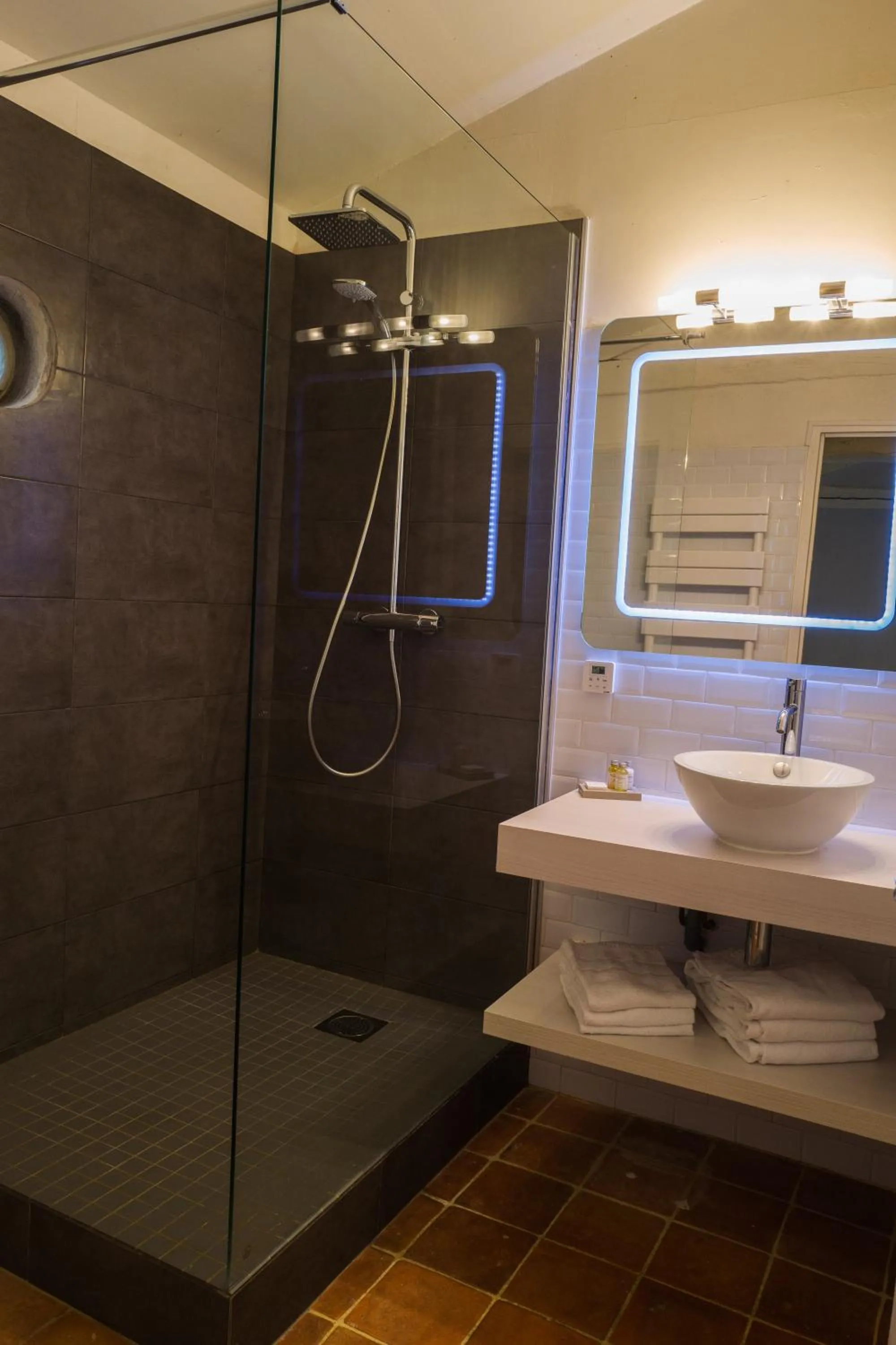 Bathroom in Hotel La Maison des Peyrat