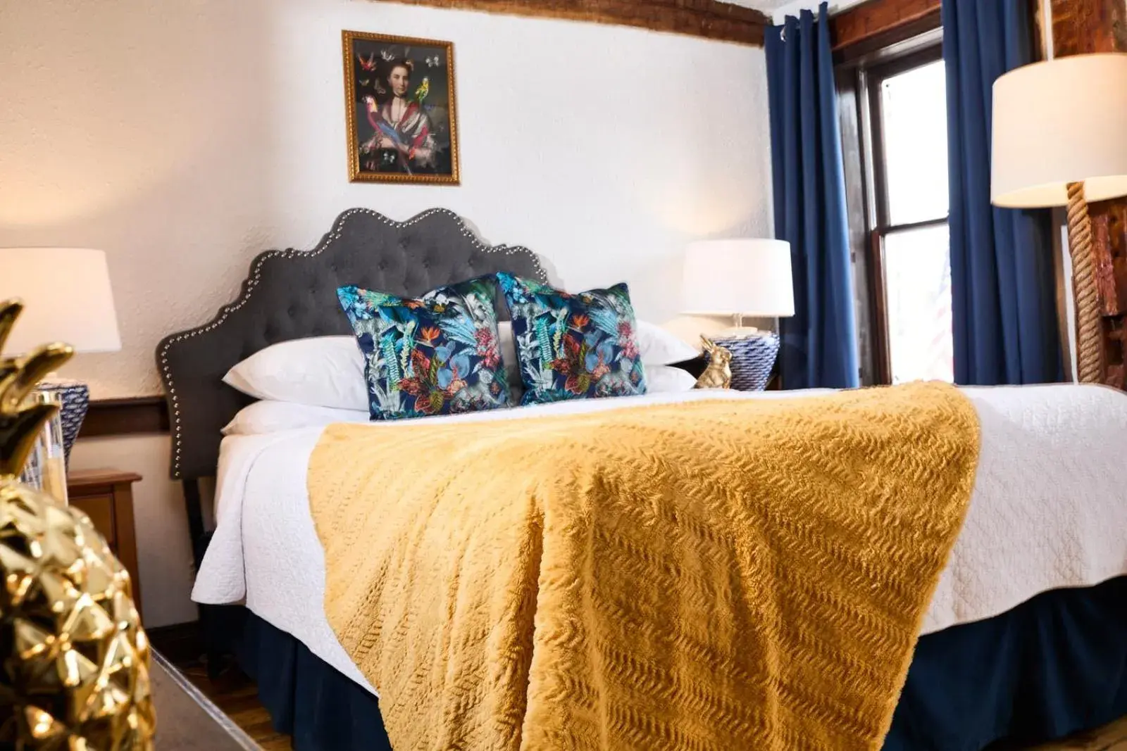 Bed in The Olde Angel Inn Bed in The Olde Angel Inn