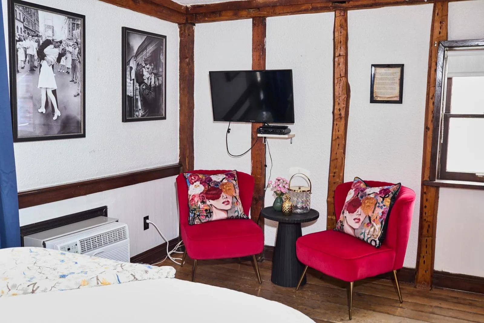 Bed in The Olde Angel Inn