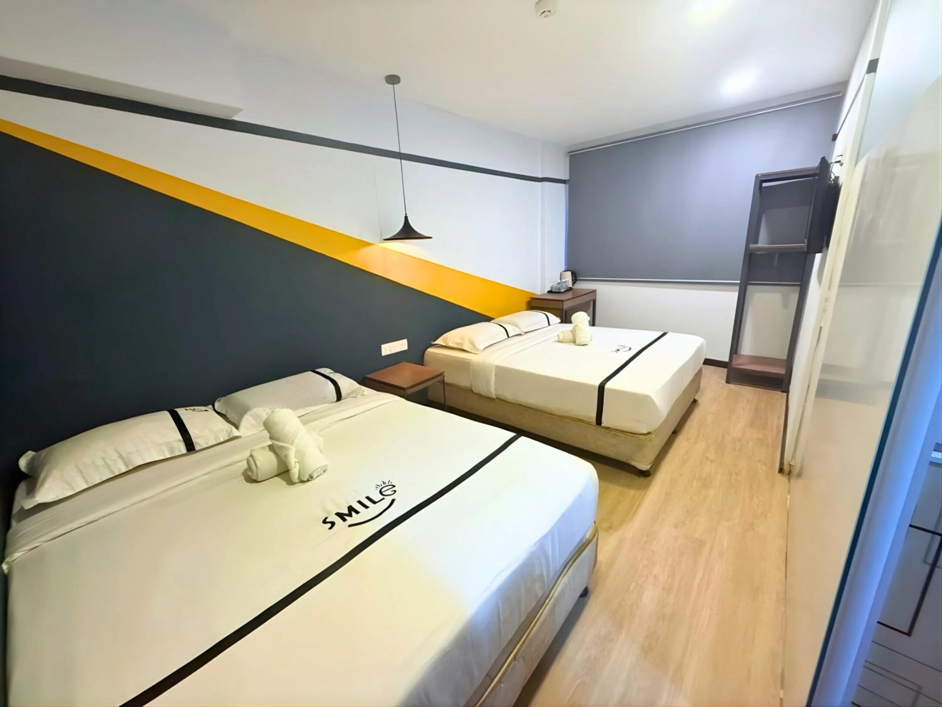 Bedroom, Bed in Smile Hotel Chow Kit PWTC
