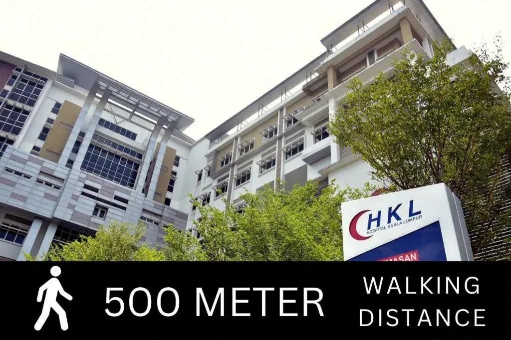 Property building in Smile Hotel Chow Kit PWTC Property building in Smile Hotel Chow Kit PWTC
