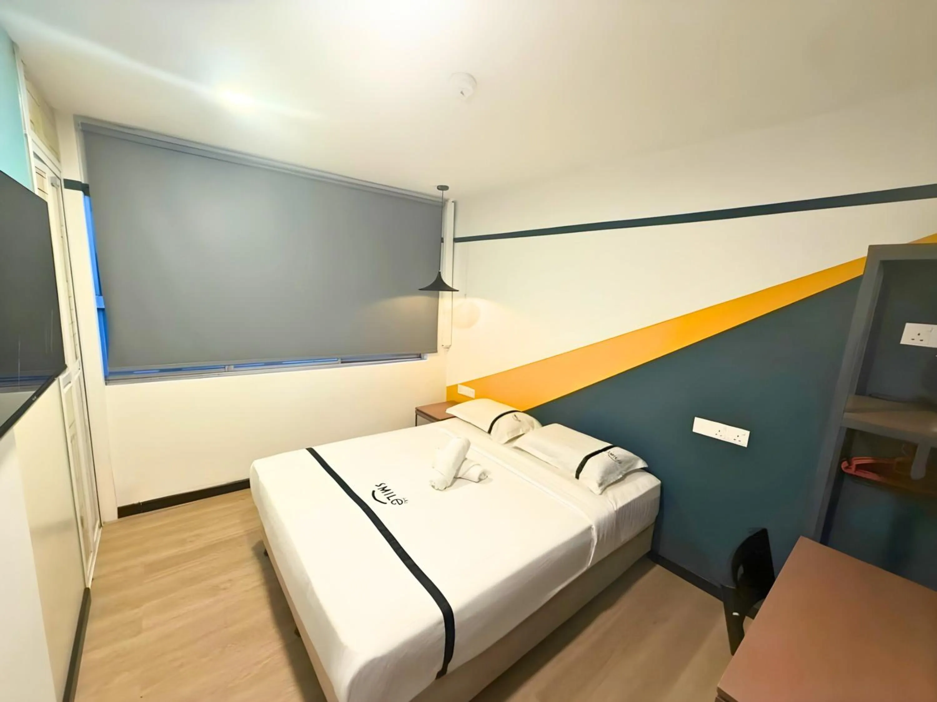 Bedroom, Bed in Smile Hotel Chow Kit PWTC