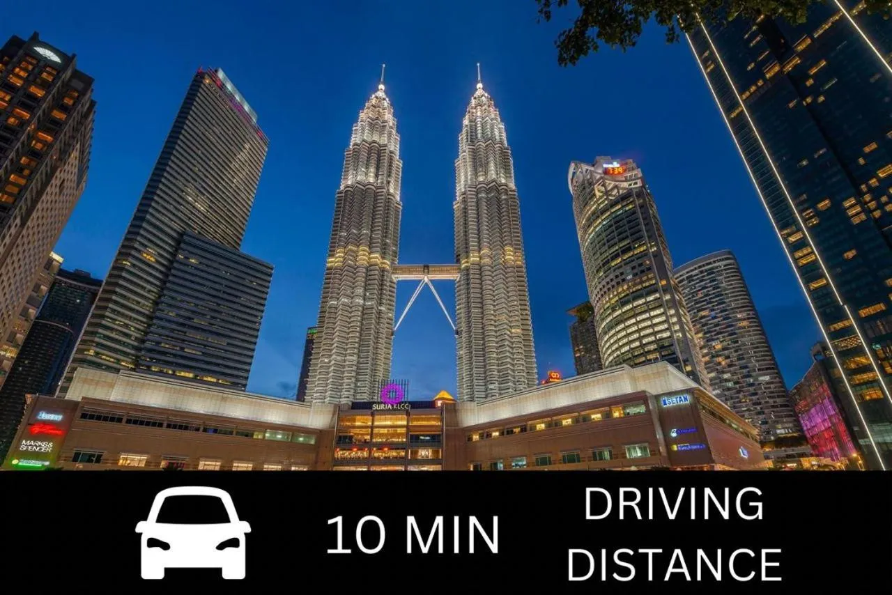 Restaurant/places to eat in Smile Hotel Chow Kit PWTC