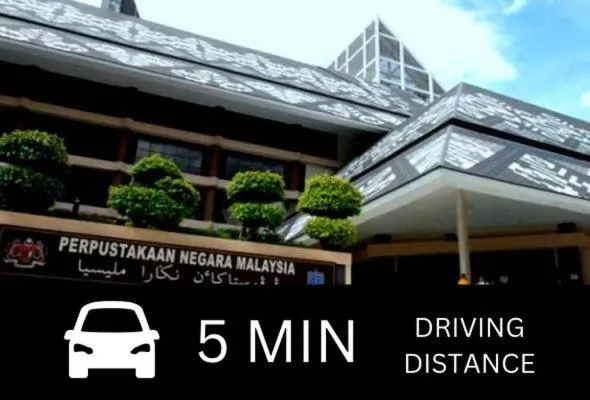 Property building in Smile Hotel Chow Kit PWTC