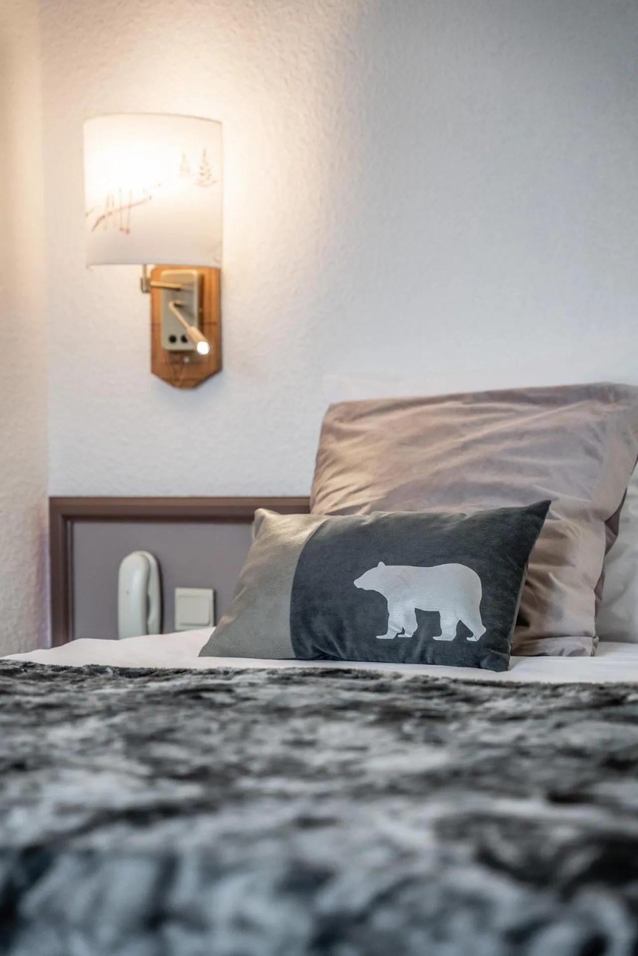 Bed in Logis Hôtel et Spa Le Christiania