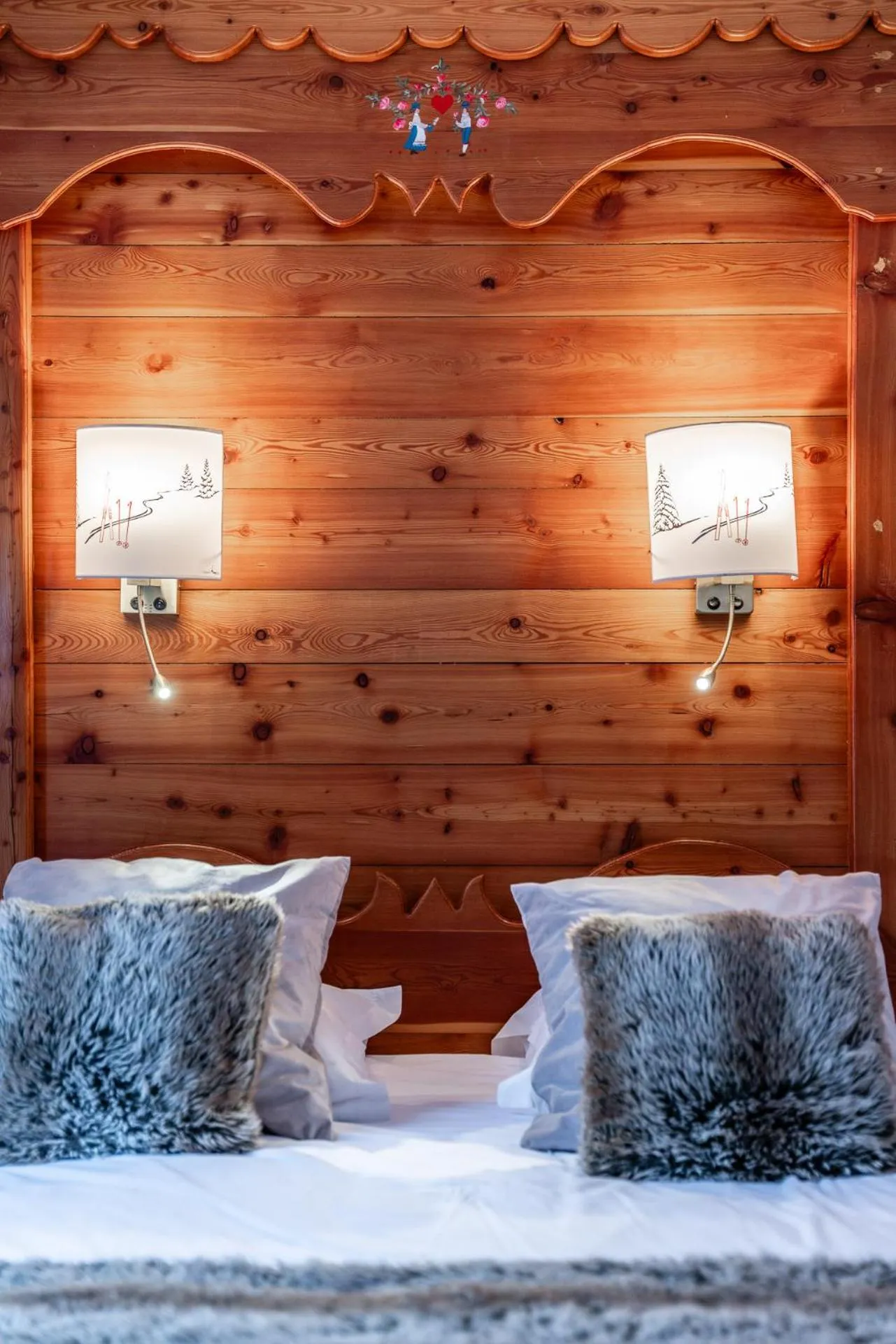 Bed in Logis Hôtel et Spa Le Christiania