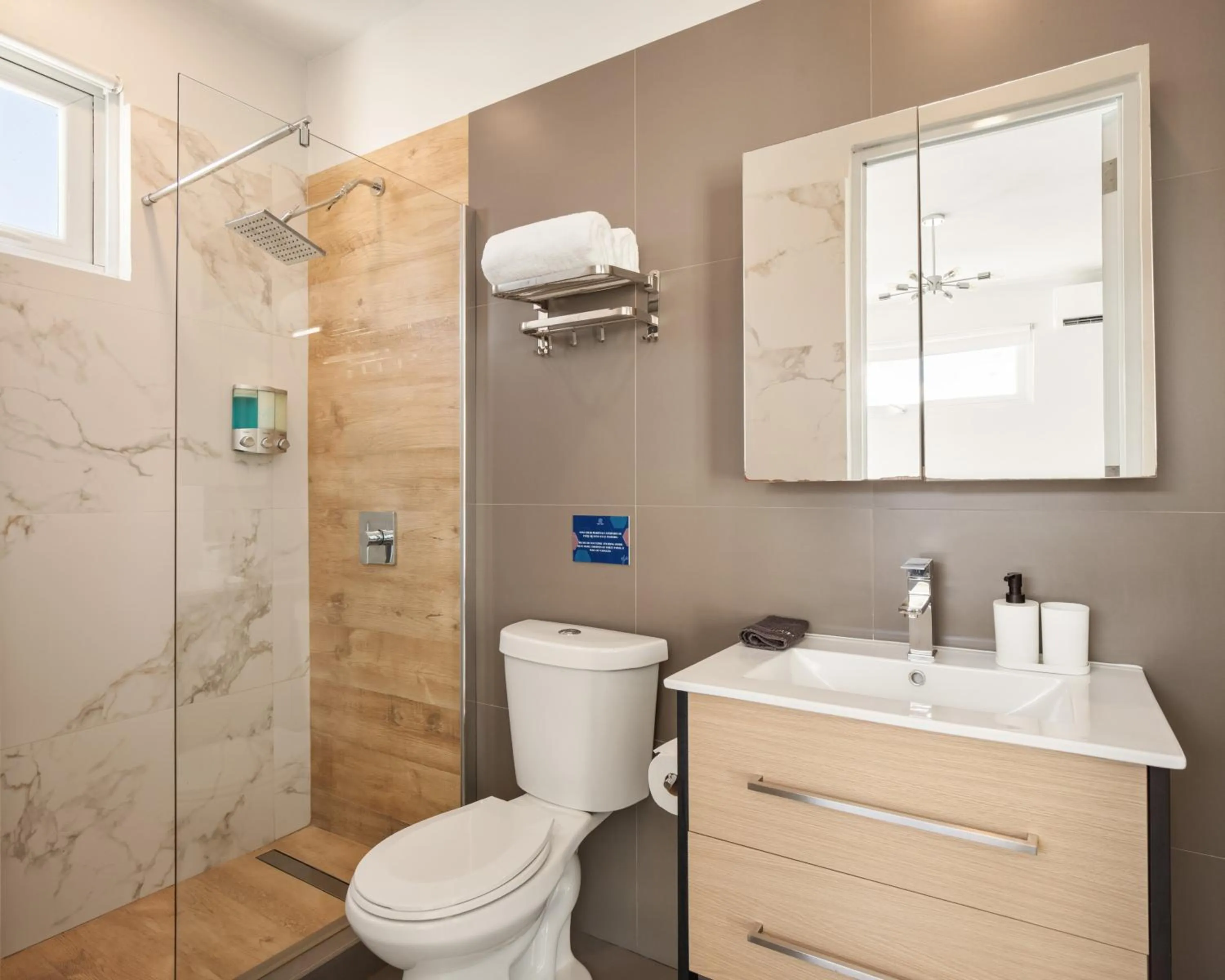 Shower in Rosalina Ocean Park