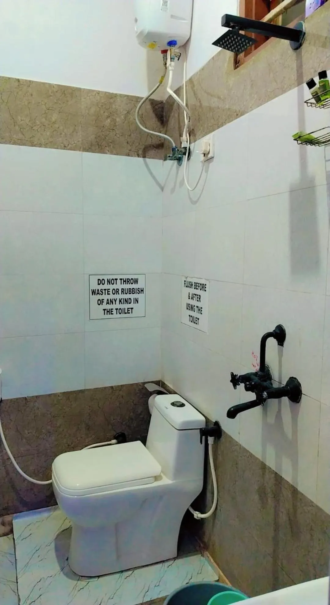 Bathroom in Taj Street Hostel