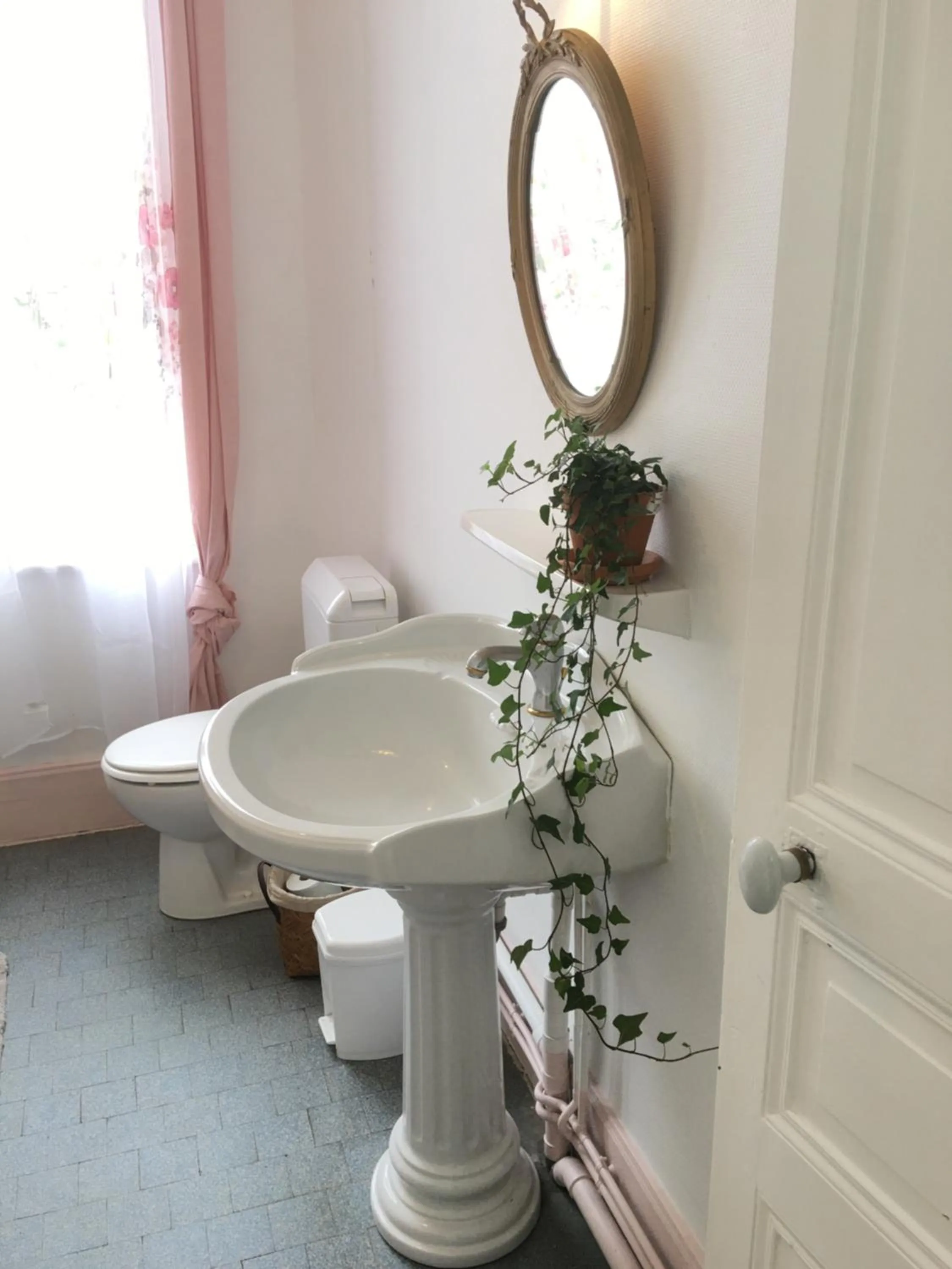 Bathroom in Il était une fois un jardin
