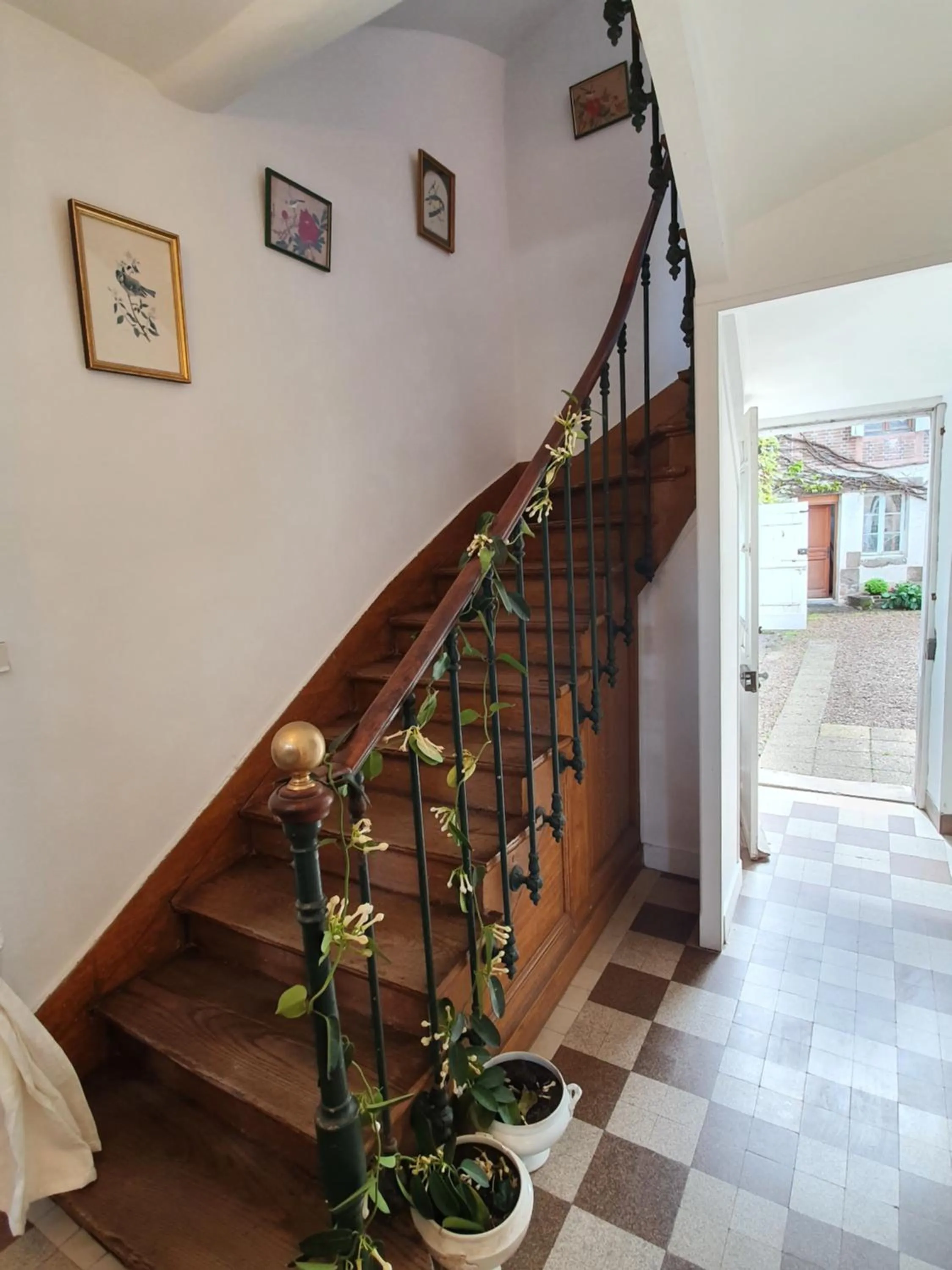 Facade/entrance in Il était une fois un jardin