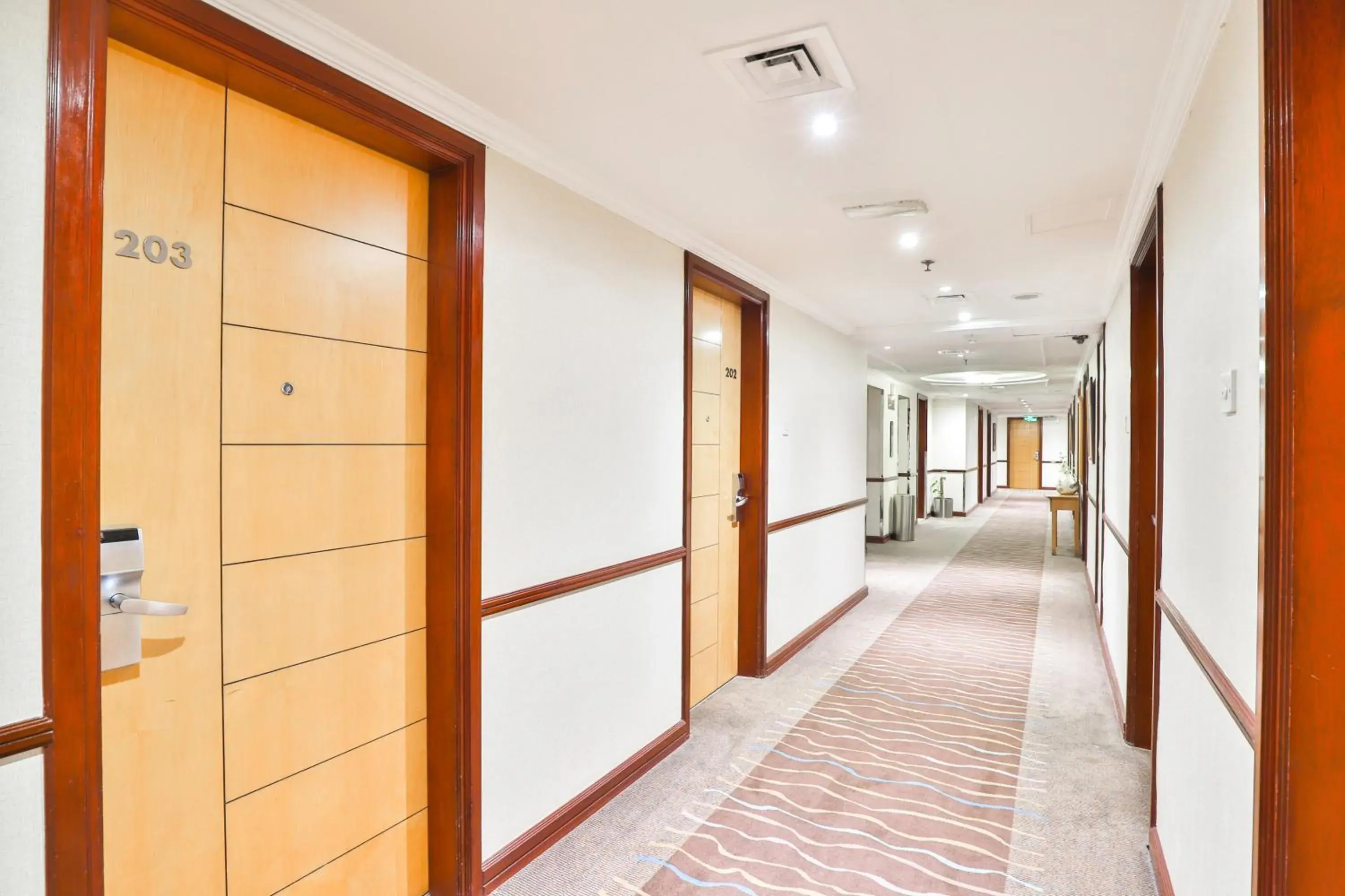 Lobby or reception in Landmark Summit Hotel Lobby or reception in Landmark Summit Hotel