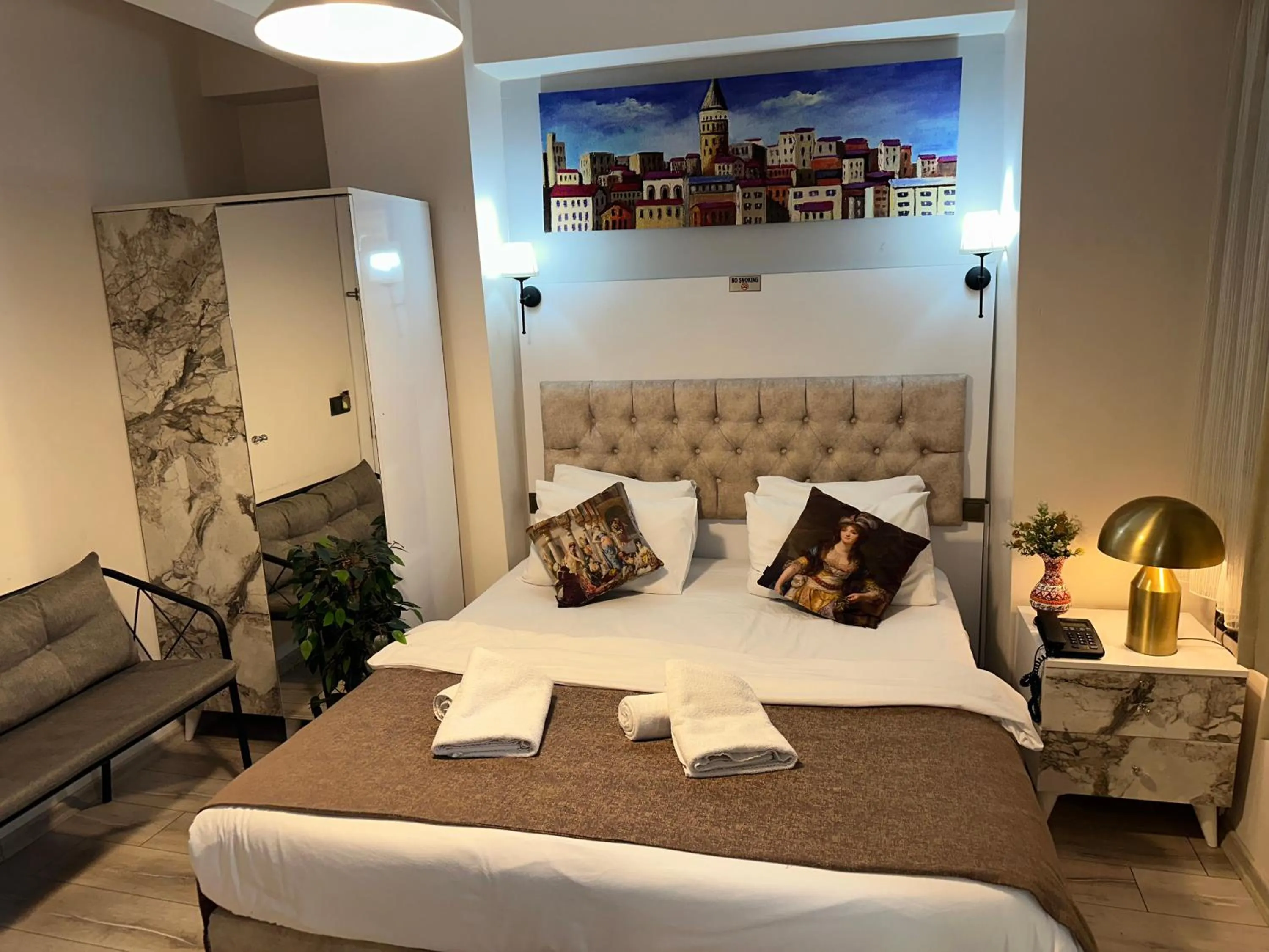 Bed in Galapera Hotel