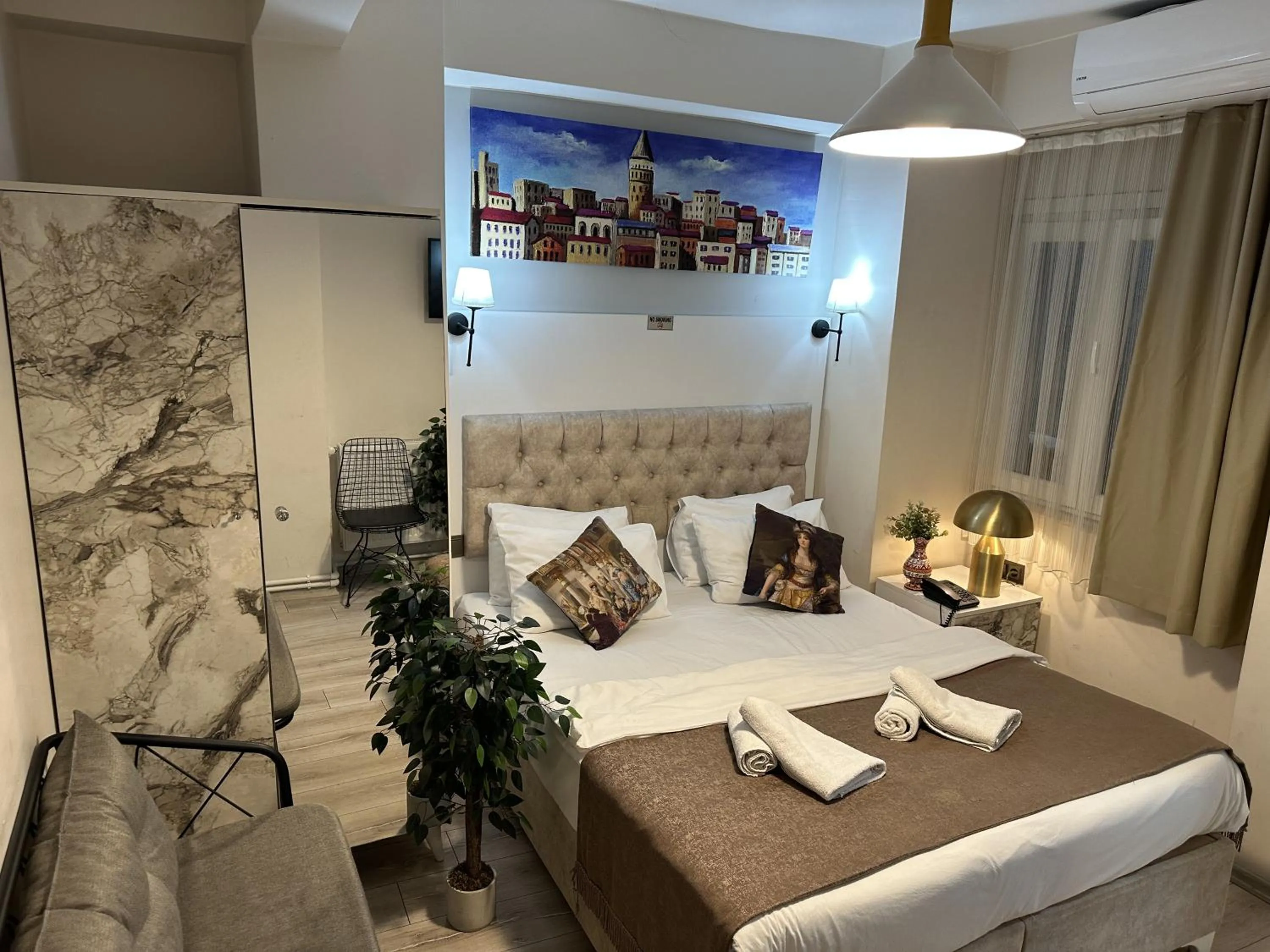 Bed in Galapera Hotel