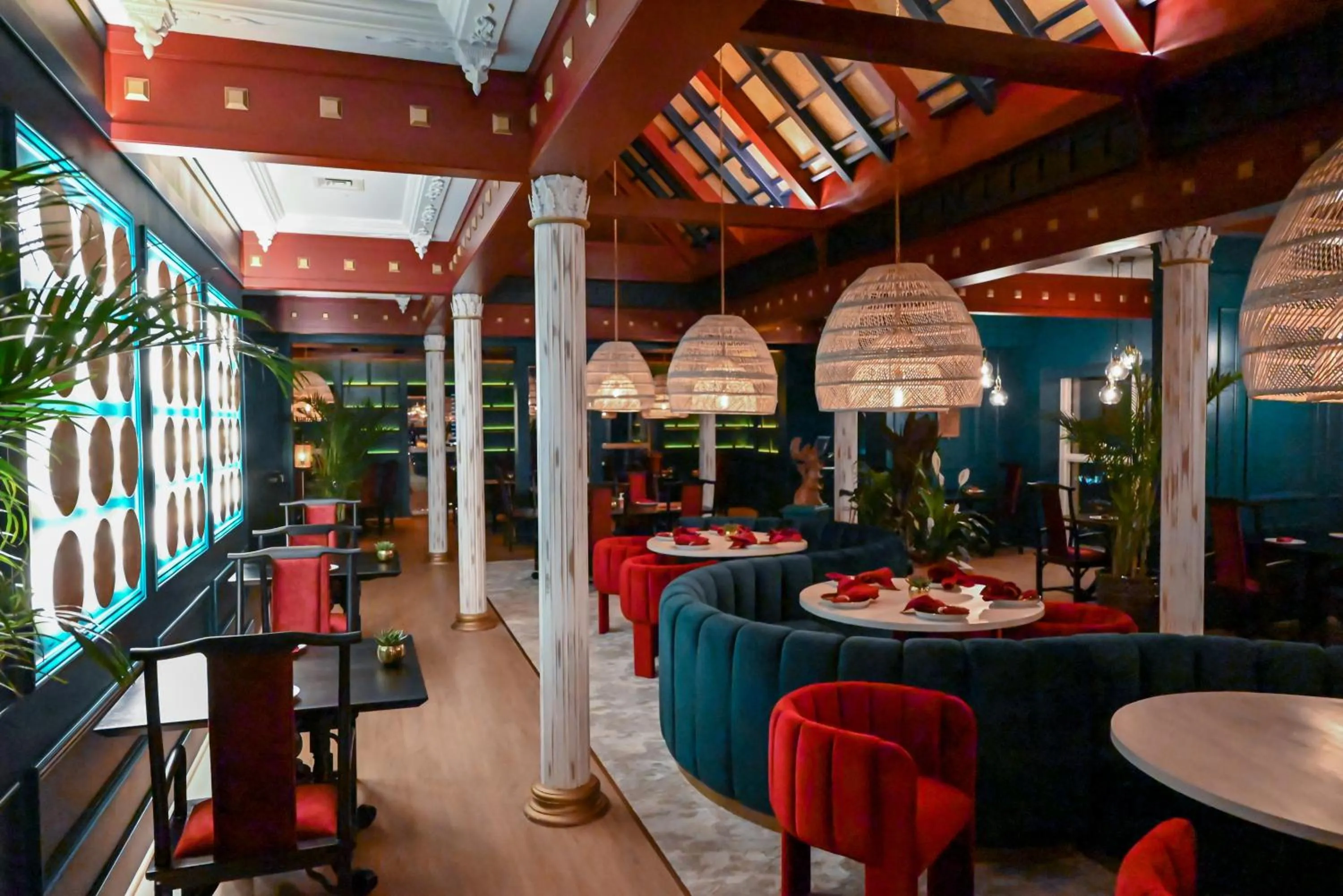 Restaurant/places to eat in Dusit Thani Dubai