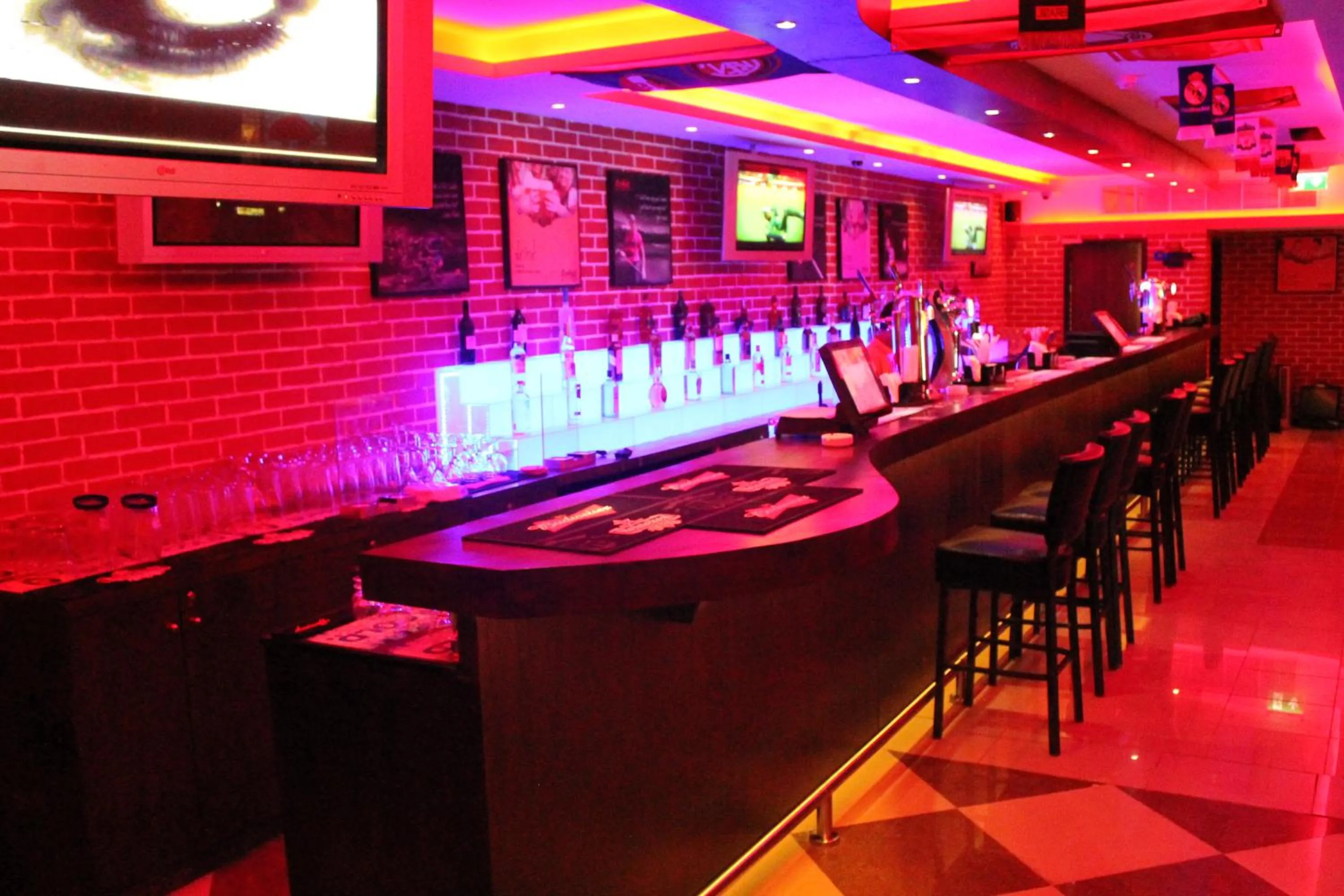 Lounge or bar in Fortune Karama Hotel