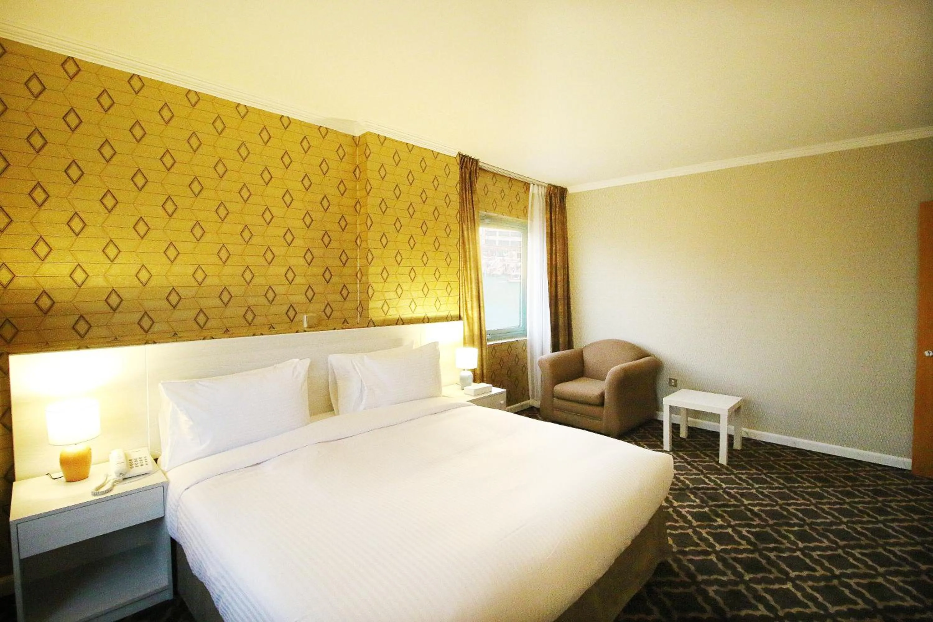 Bed in The George Hotel by Saffron, Dubai Creek