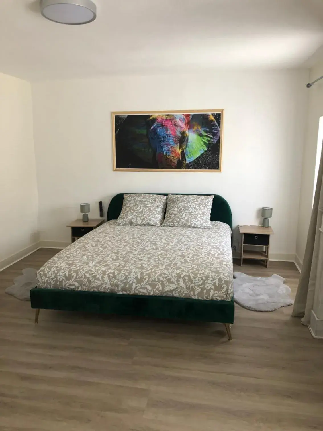 Double Room in Résidence Austerlitz centre Angouleme Double Room in Résidence Austerlitz centre Angouleme