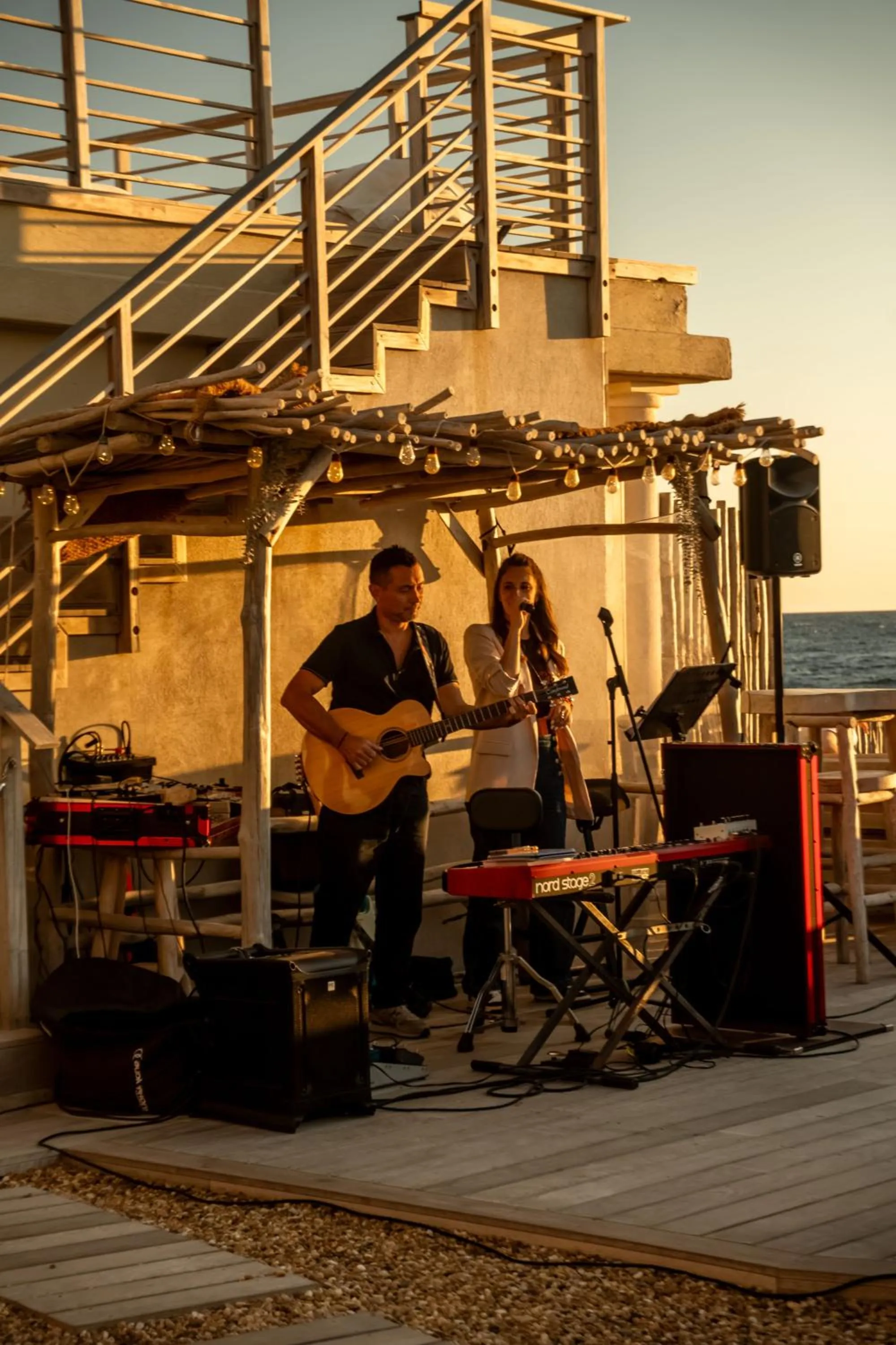 Restaurant/places to eat in Hotel Plein Large