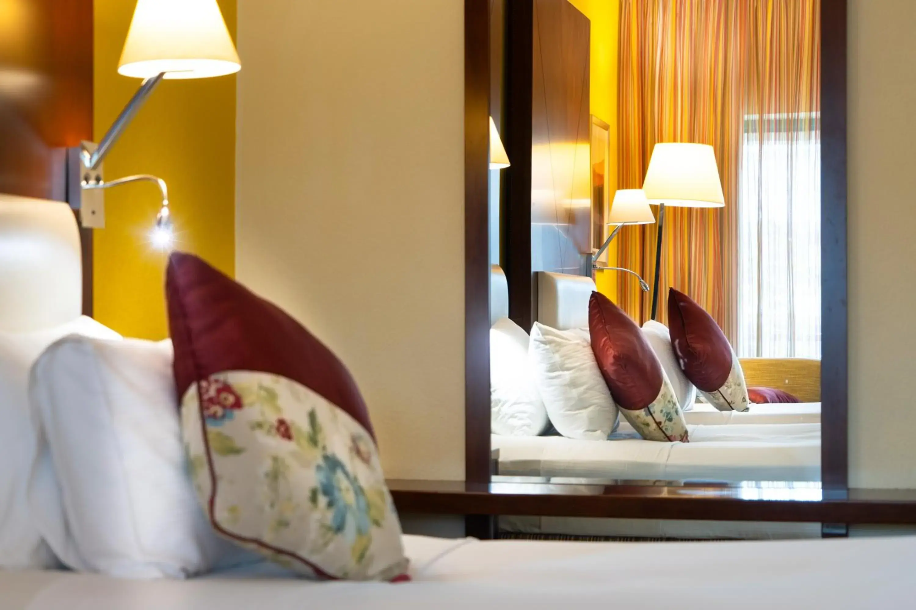 Bed in Coral Dubai Deira Hotel Bed in Coral Dubai Deira Hotel