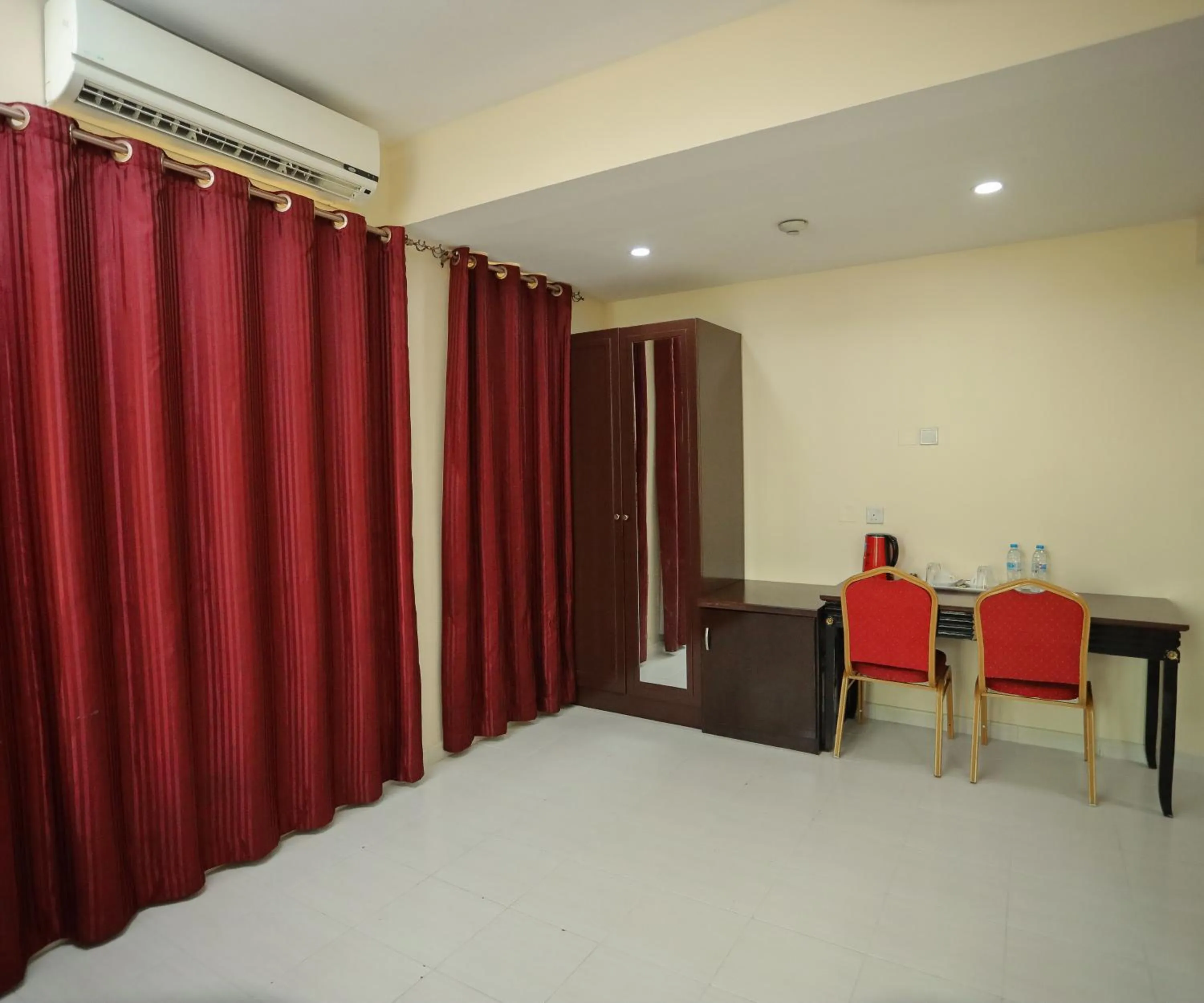 Living room in Al Sharq Hotel