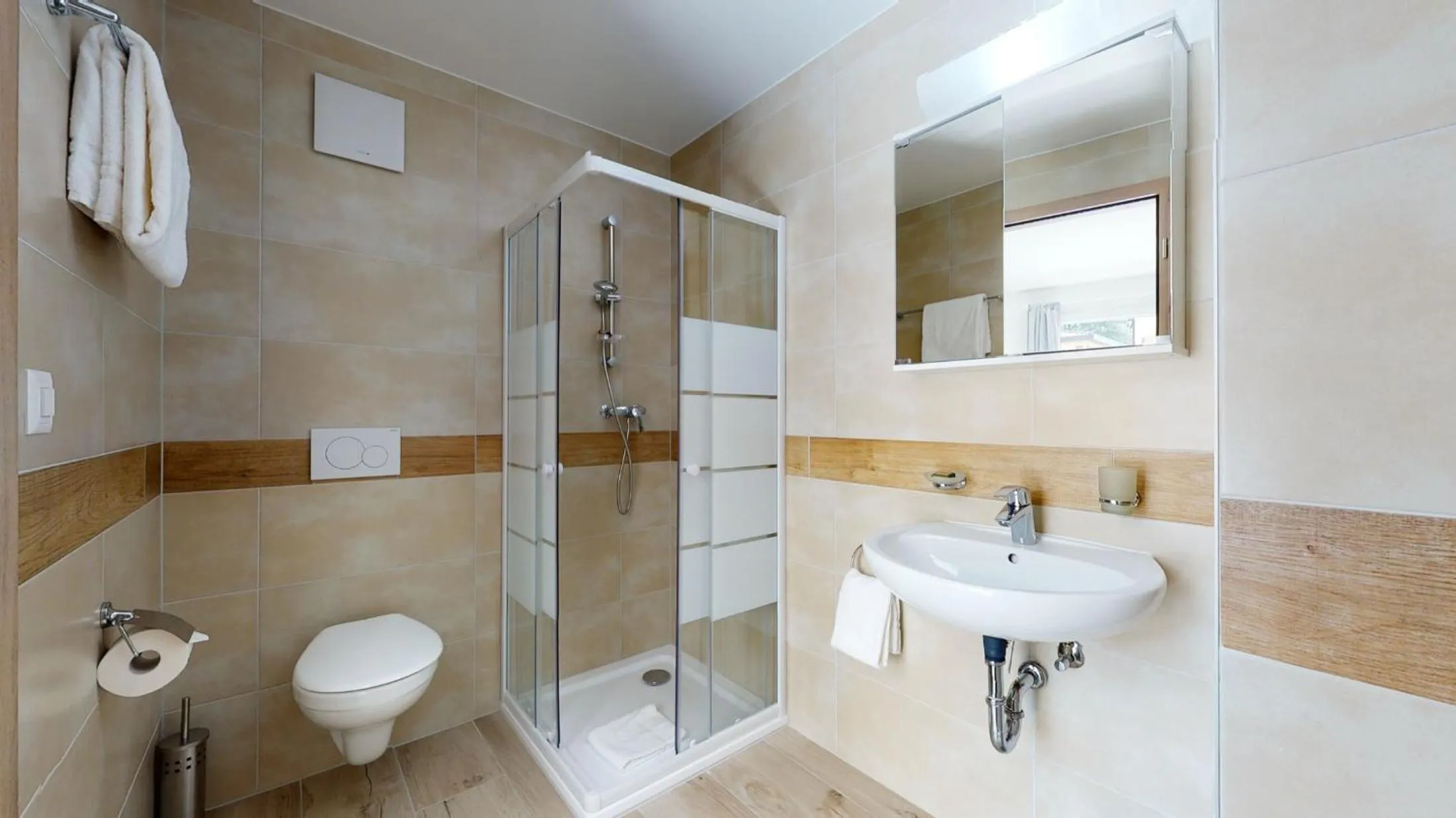 Bathroom in Nonanteneuf appart hōtel Aigle - contactless check-in