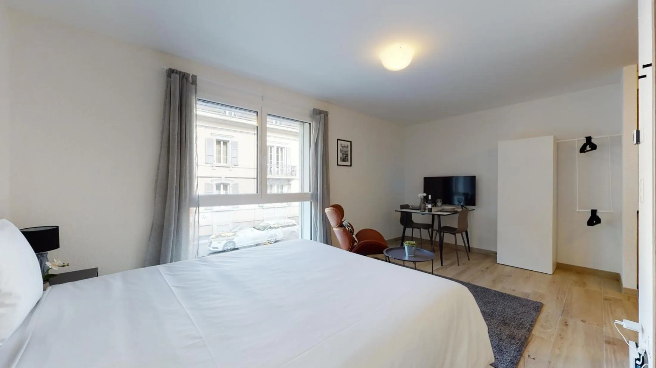 Bedroom, Bed in Nonanteneuf appart hōtel Aigle - contactless check-in