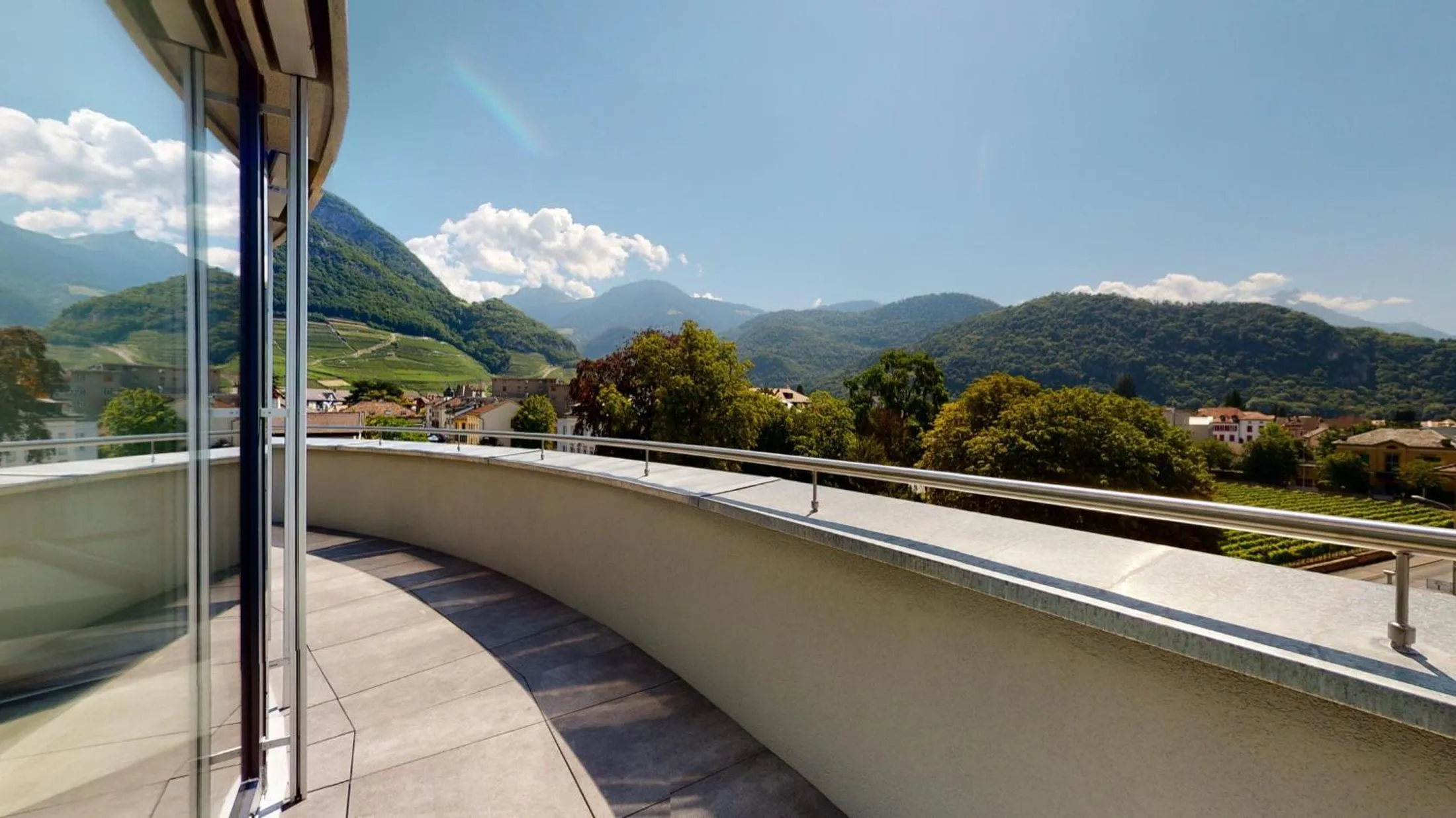 Balcony/Terrace in Nonanteneuf appart hōtel Aigle - contactless check-in