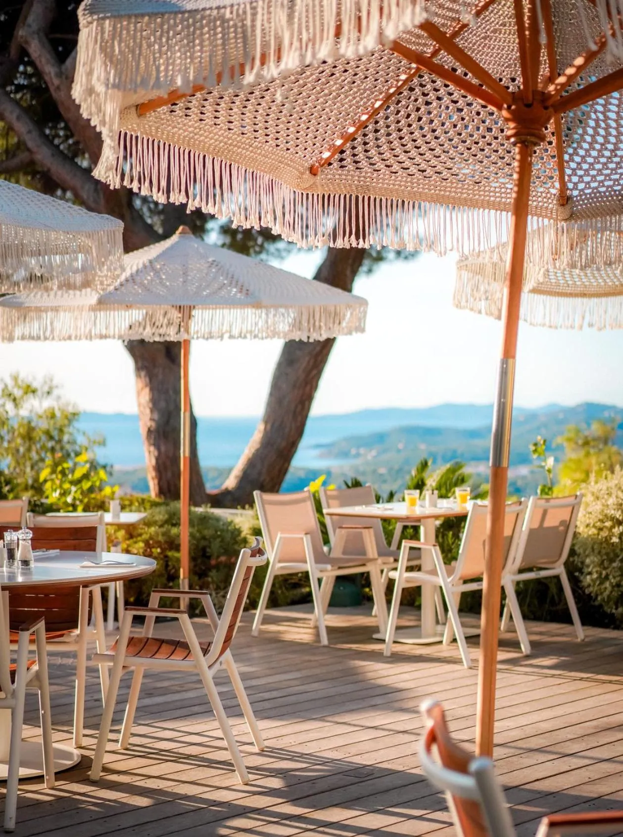 Patio in Eden Rose Grand Hotel BW Premier Collection