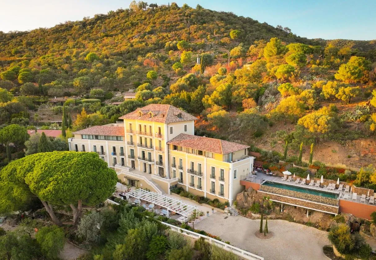 Property building in Eden Rose Grand Hotel BW Premier Collection