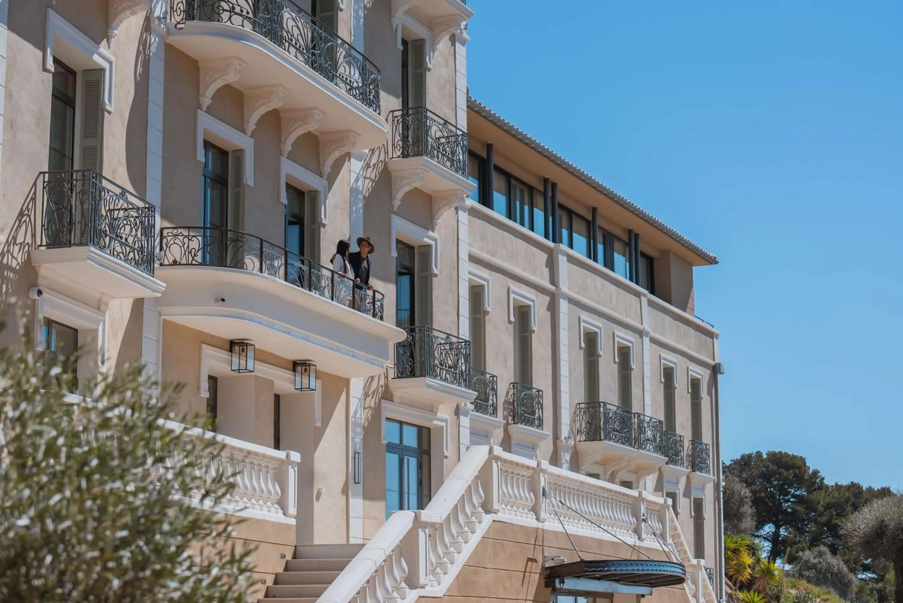 Property building in Eden Rose Grand Hotel BW Premier Collection