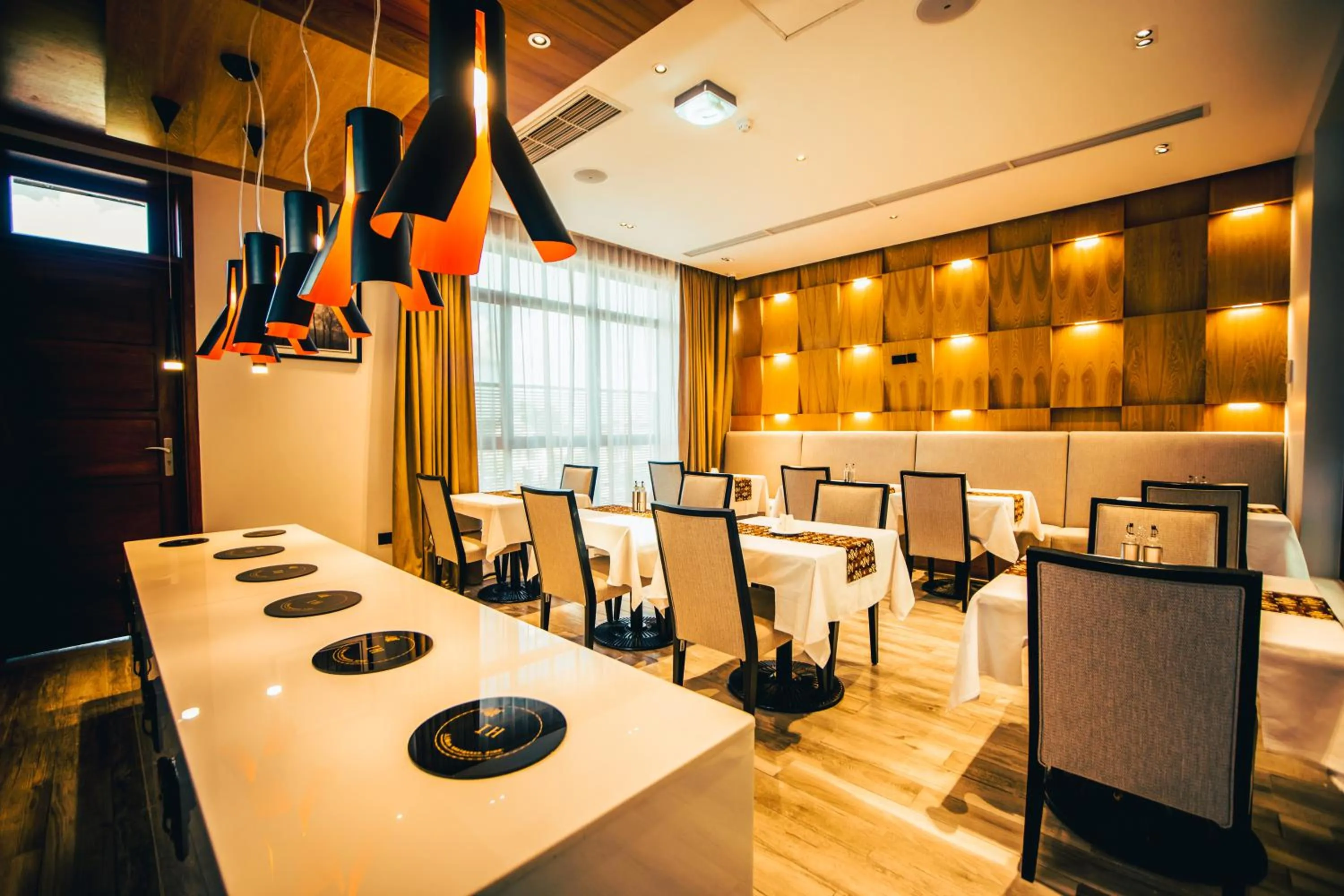 Restaurant/places to eat in Blackwood Boutique Hotel and Apartments