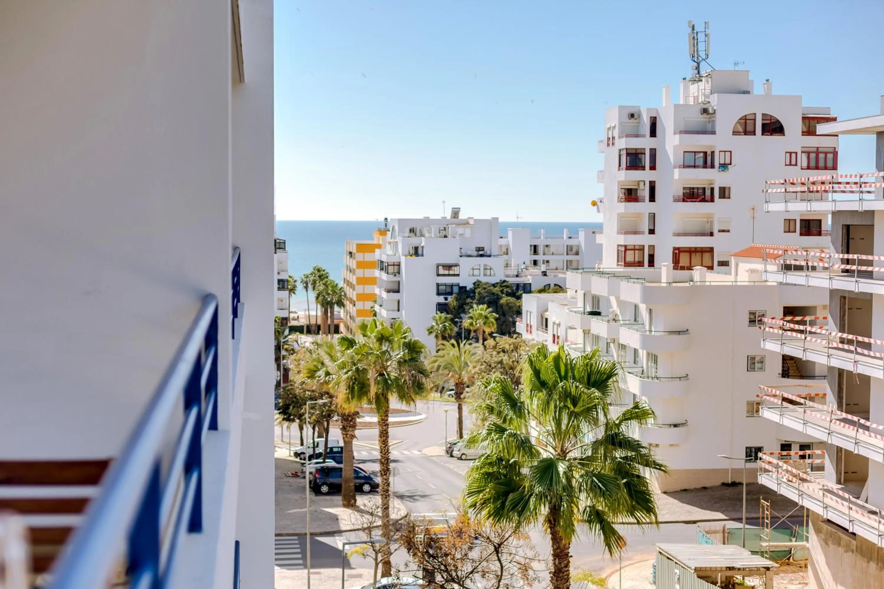 Sea view in Colina Sol T2 Quarteira Beach