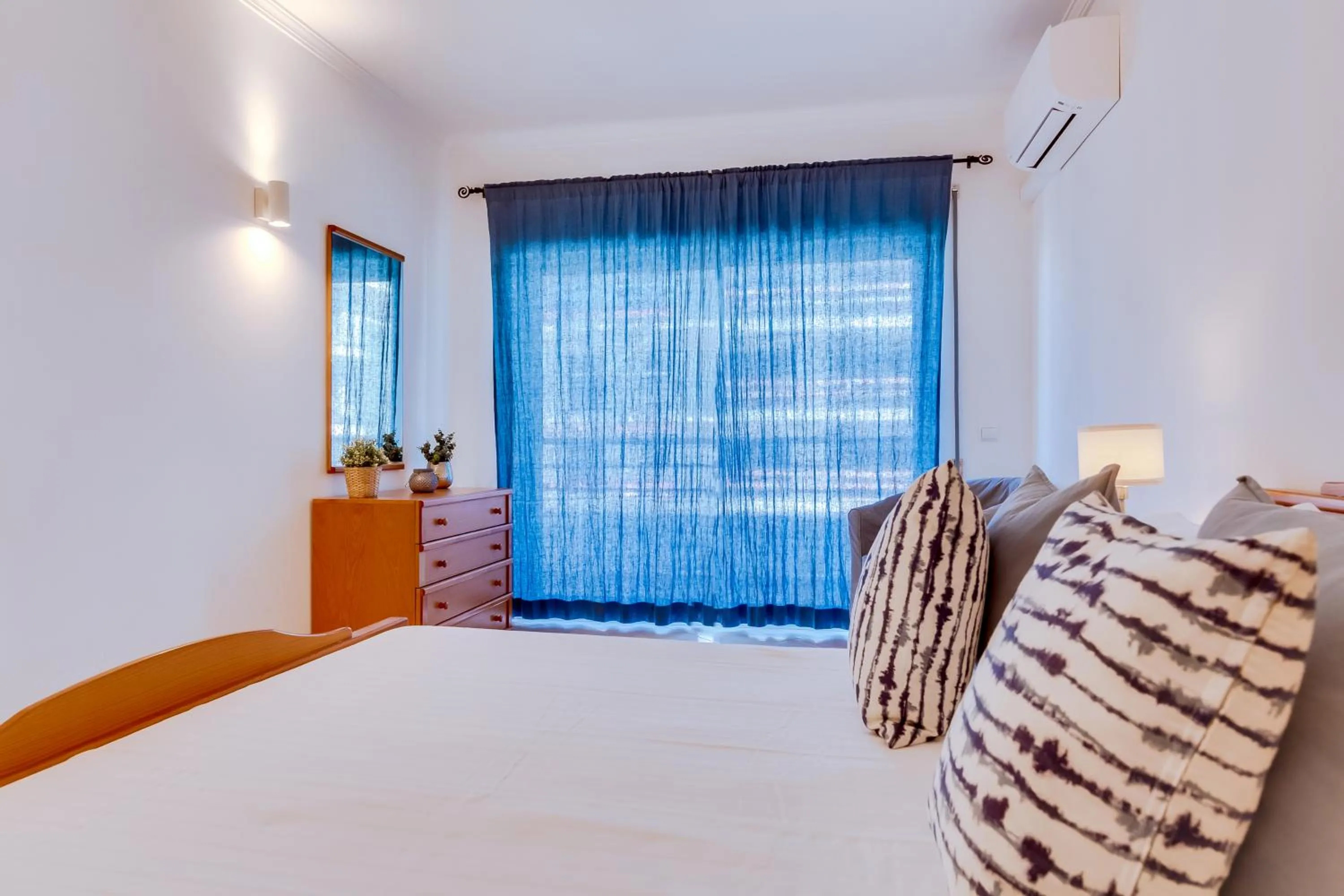 Bed in Colina Sol T2 Quarteira Beach