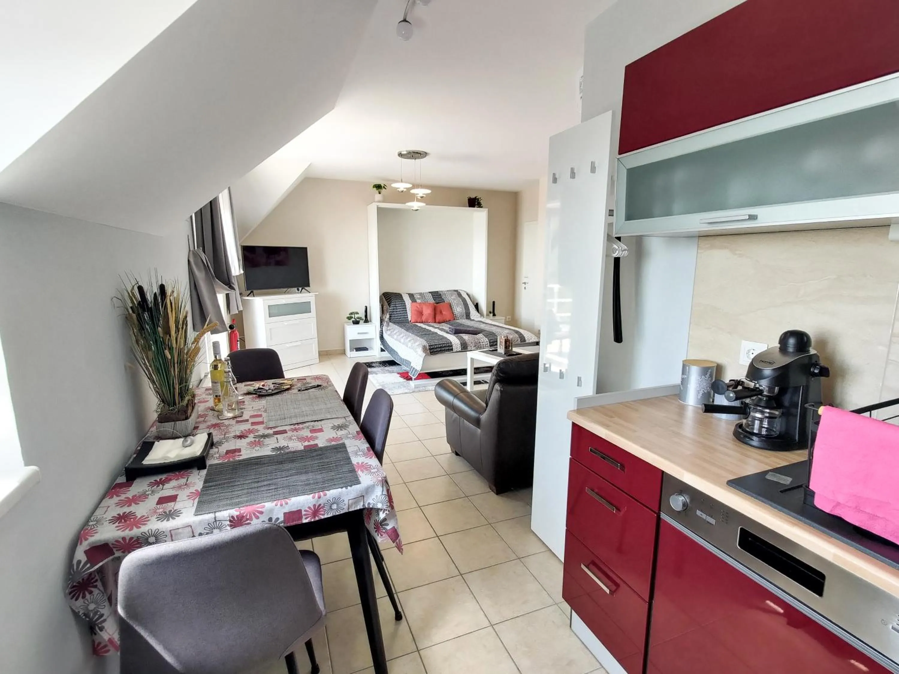 Dining area in Fügefa Apartman