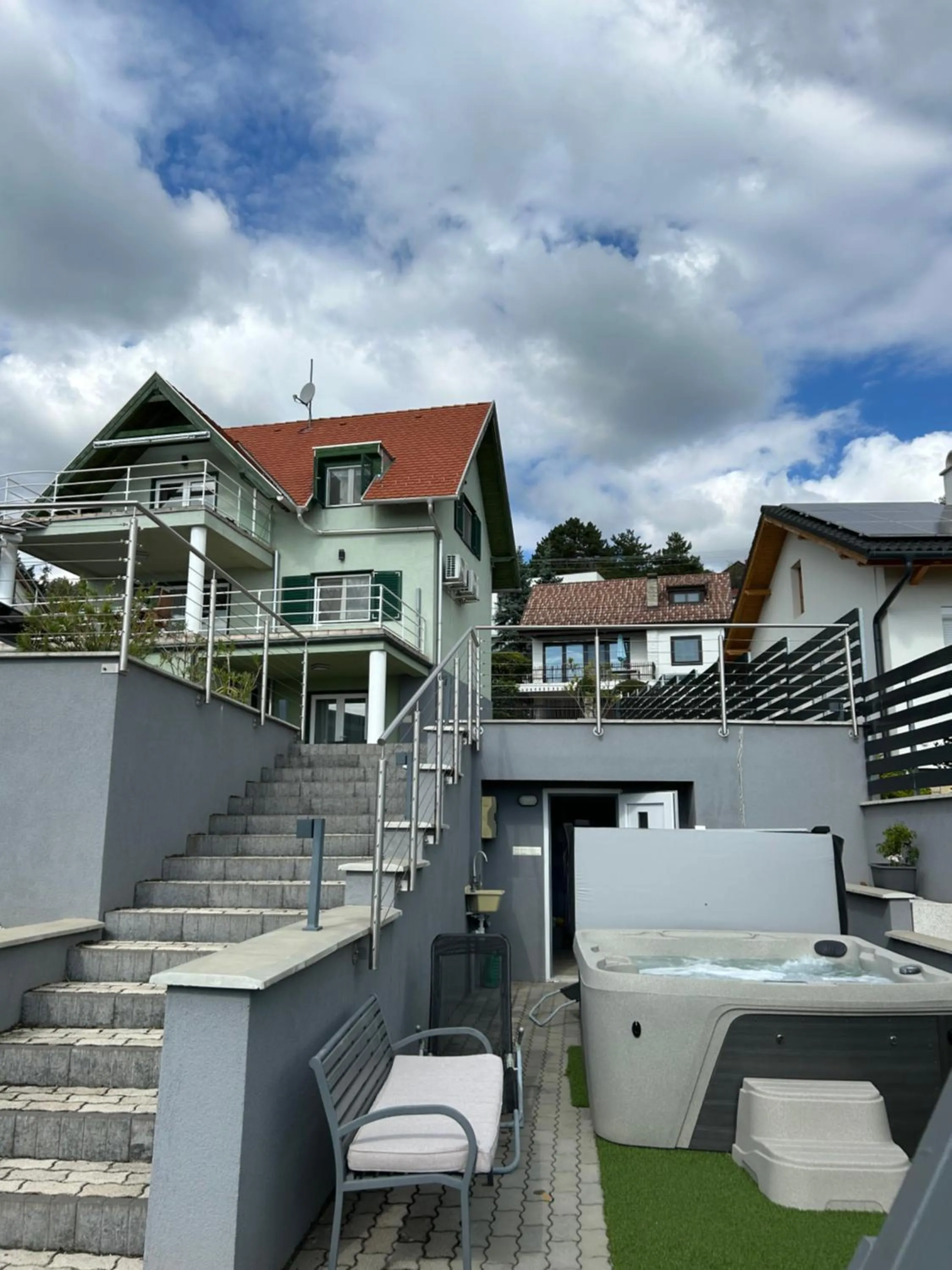 Hot Tub in Fügefa Apartman