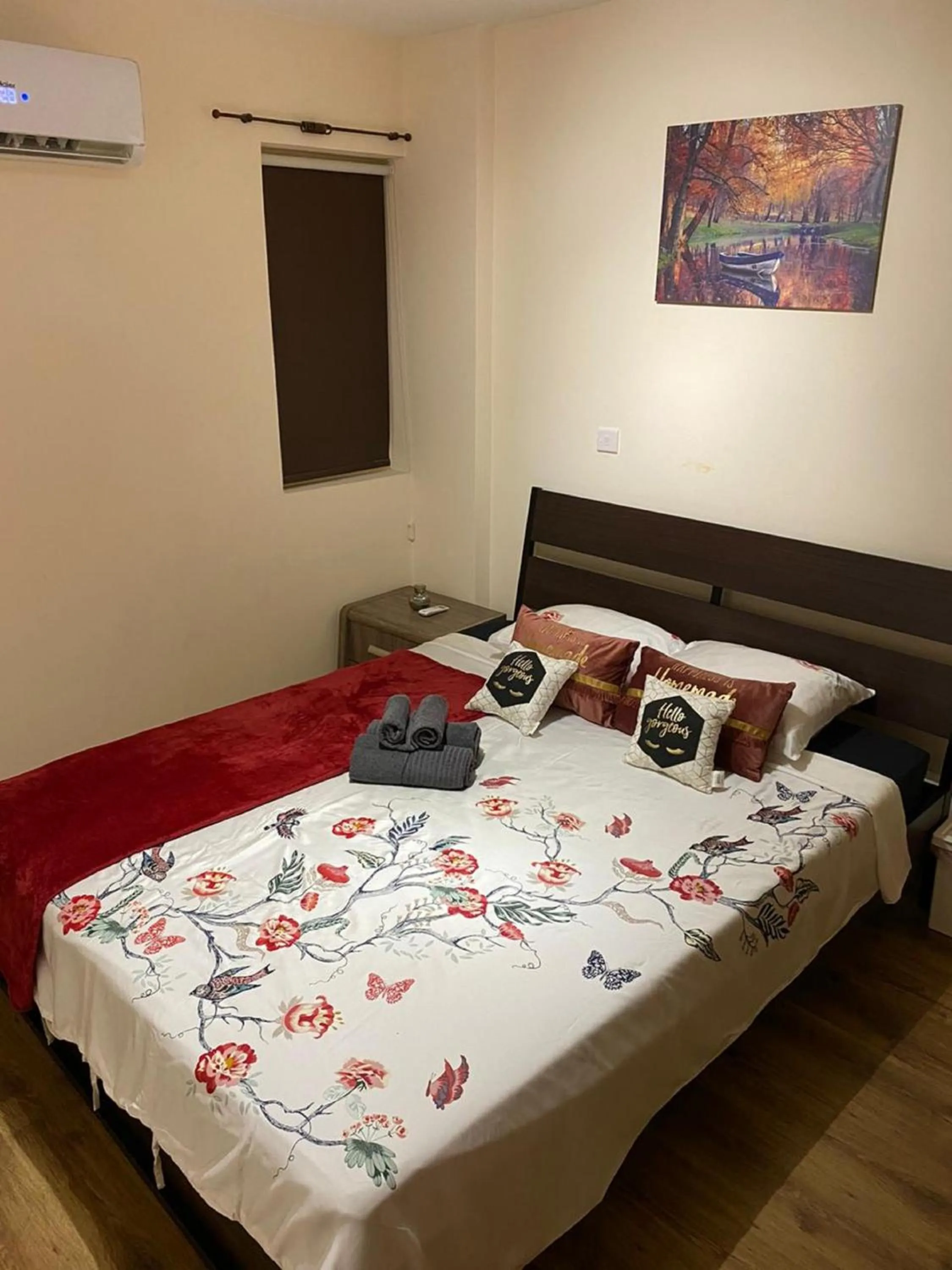 Bedroom, Bed in City Comfort Rooms