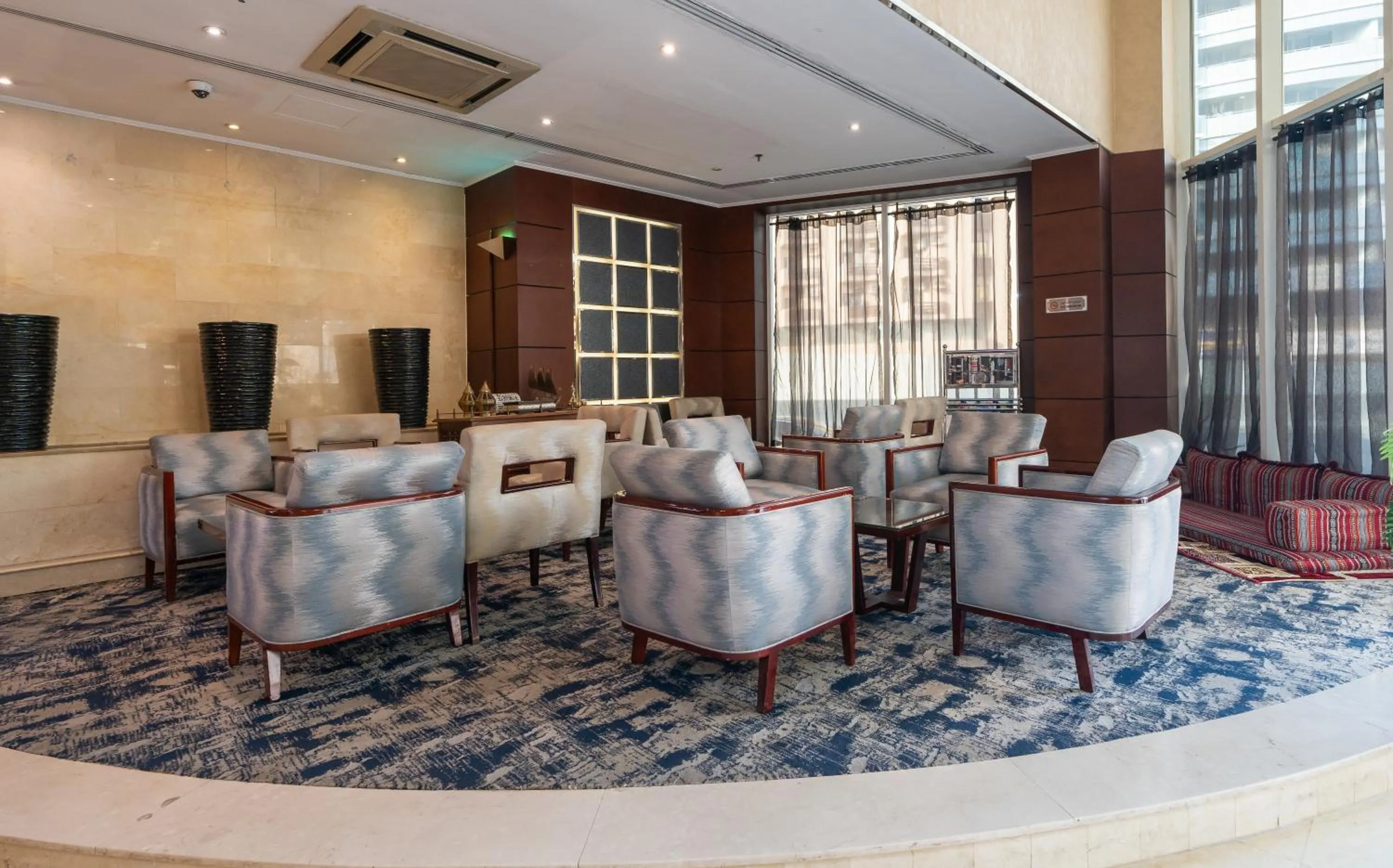 Lobby or reception in Howard Johnson Bur Dubai