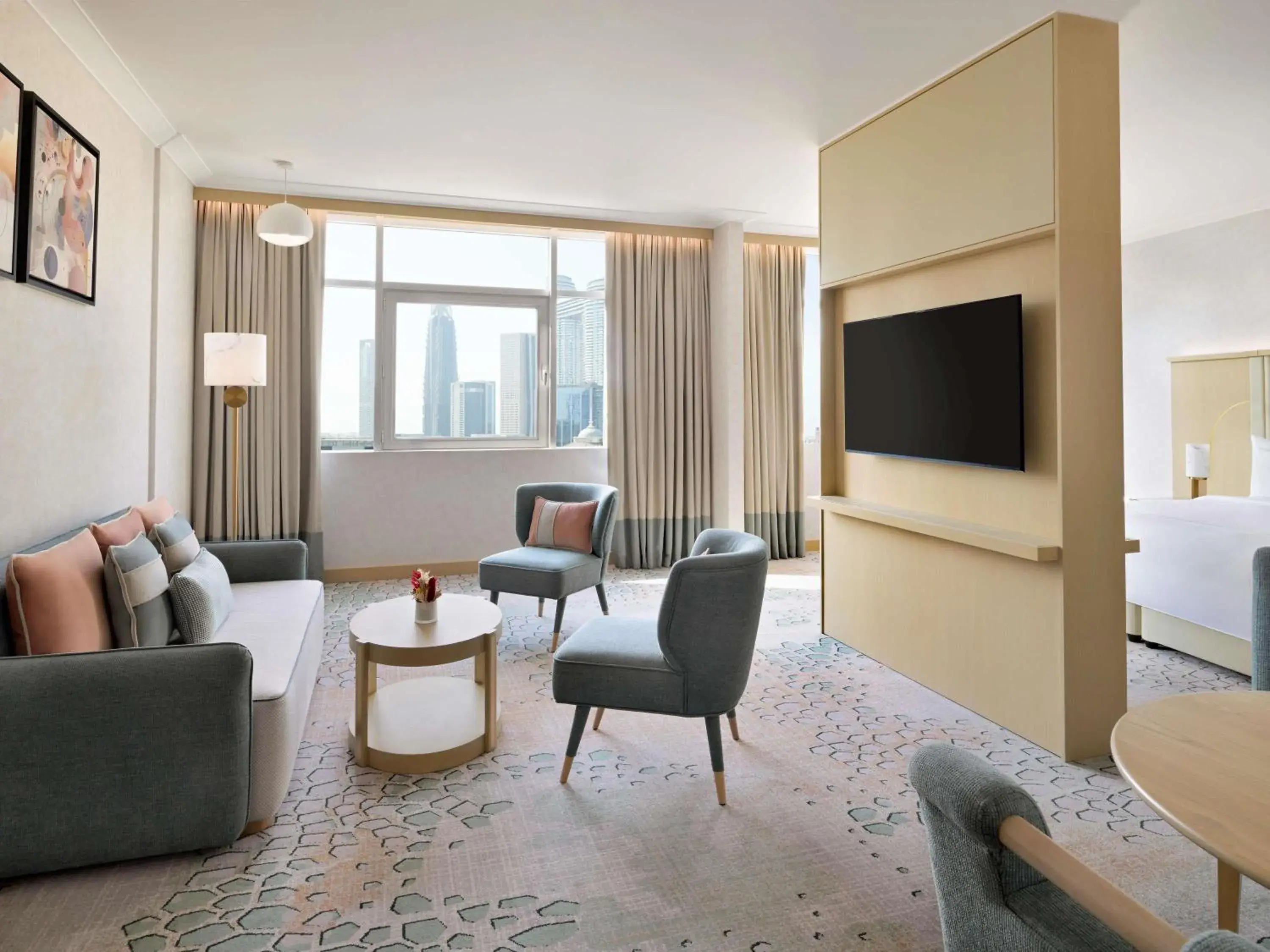 Swissôtel Al Murooj Dubai Swissôtel Al Murooj Dubai